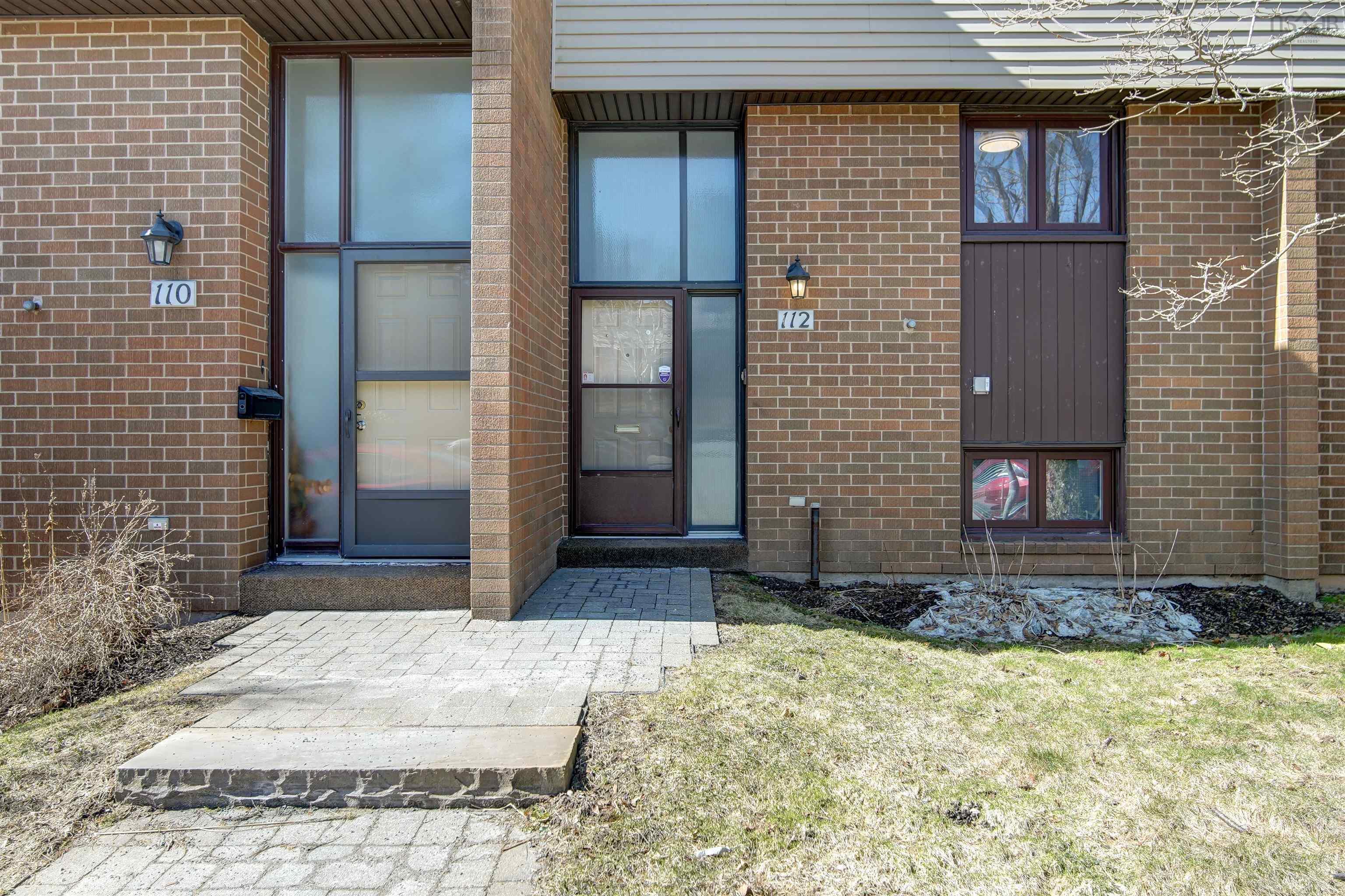 Thumbnail image for 112 Forestside Crescent MLS<sup>®</sup> 202507920