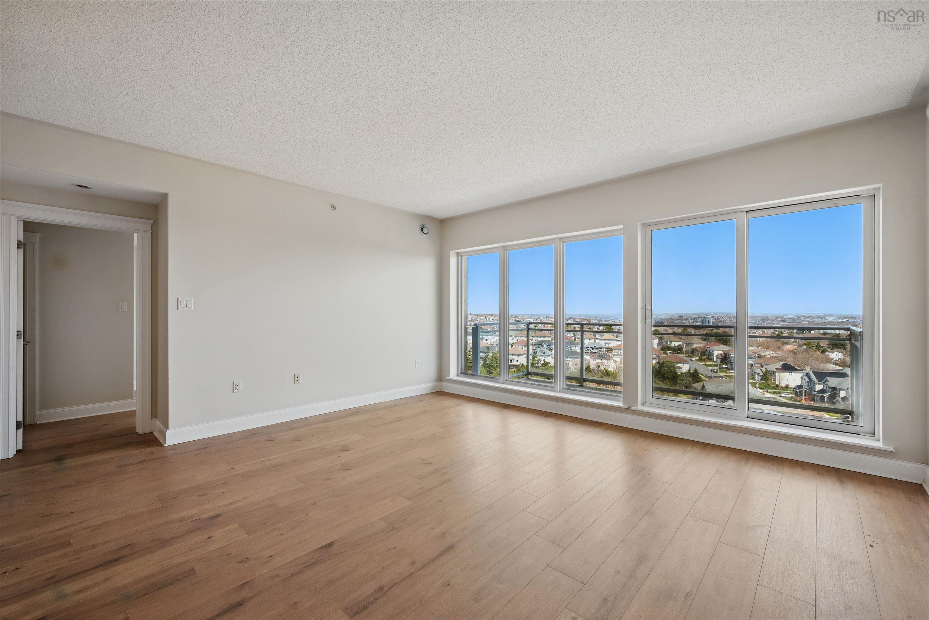 Thumbnail image for 901 60 Walter Havill Drive MLS<sup>®</sup> 202509802