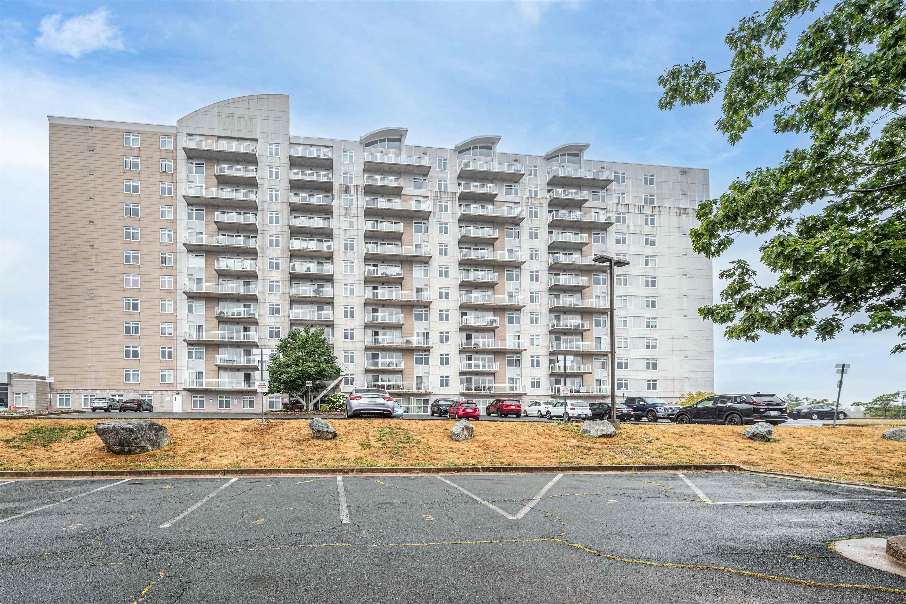 Thumbnail image for 703 60 Walter Havill Drive MLS<sup>®</sup> 202520685