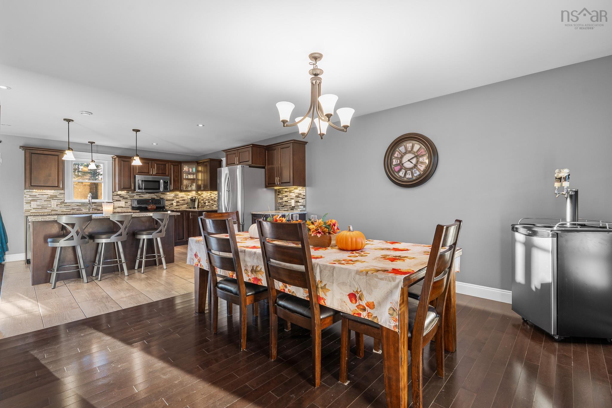 View image 12