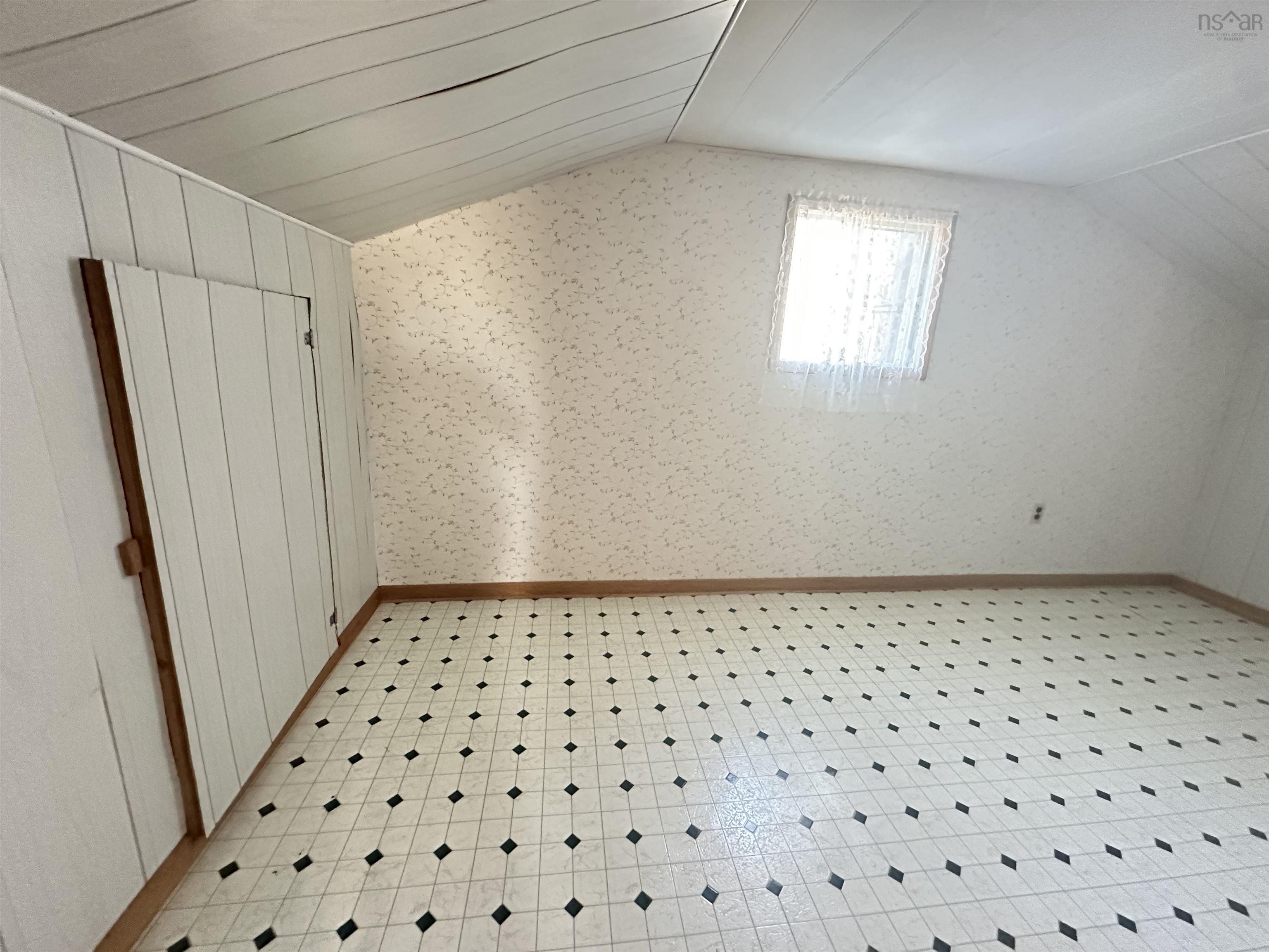 View image 40