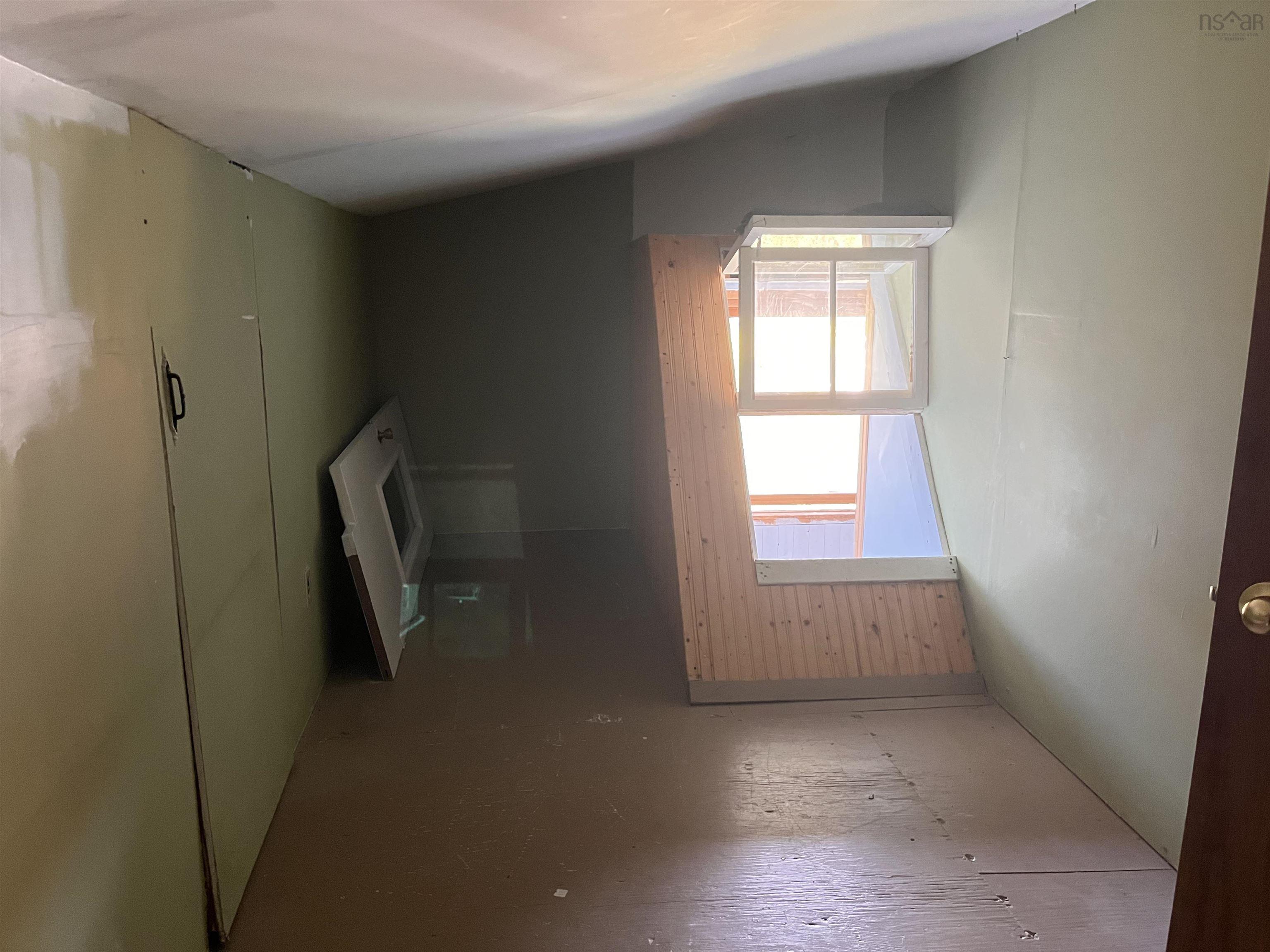 View image 17