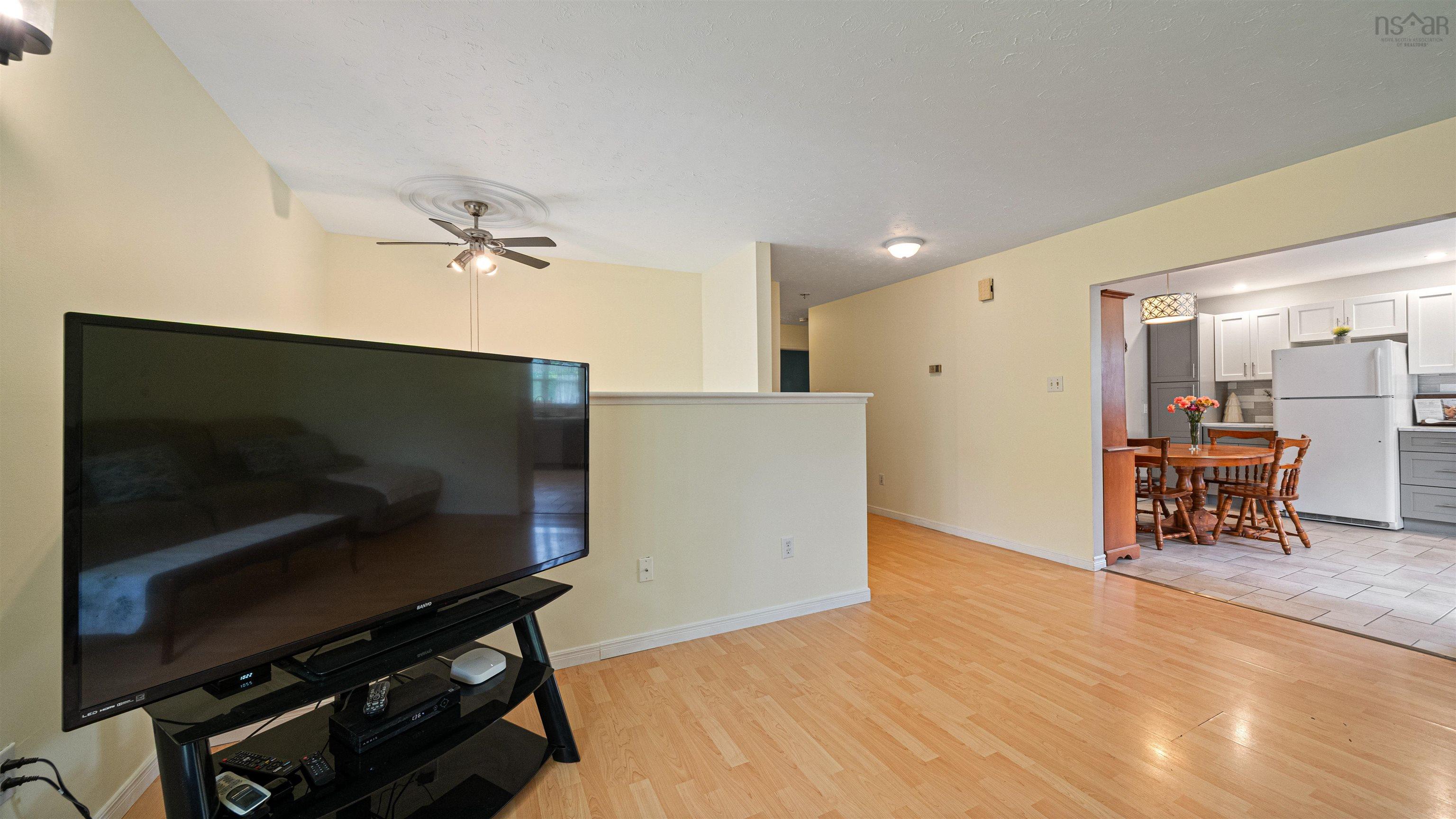 View image 9