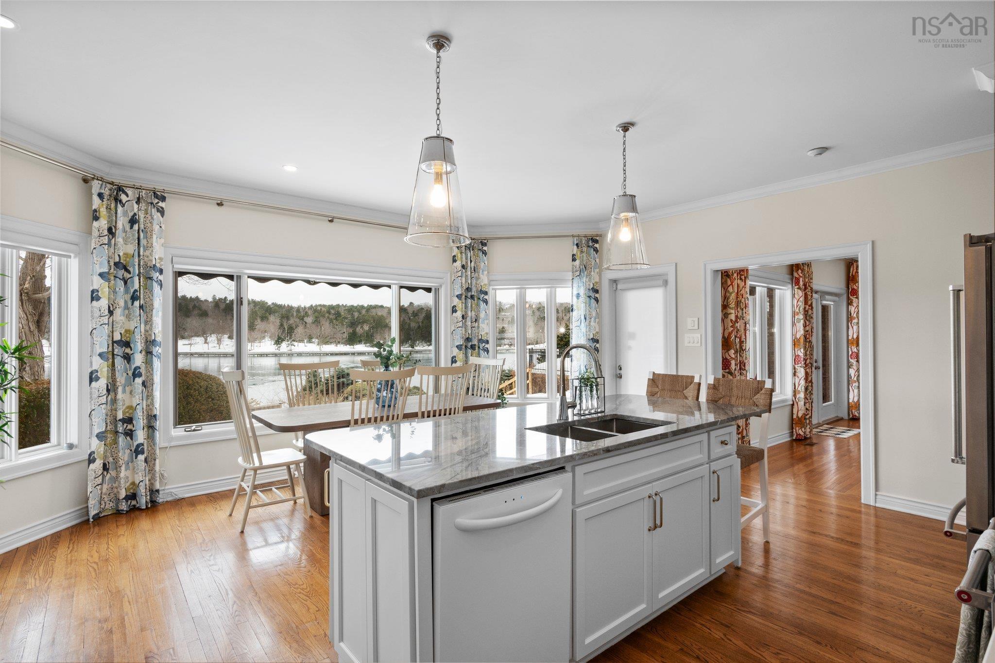 View image 17