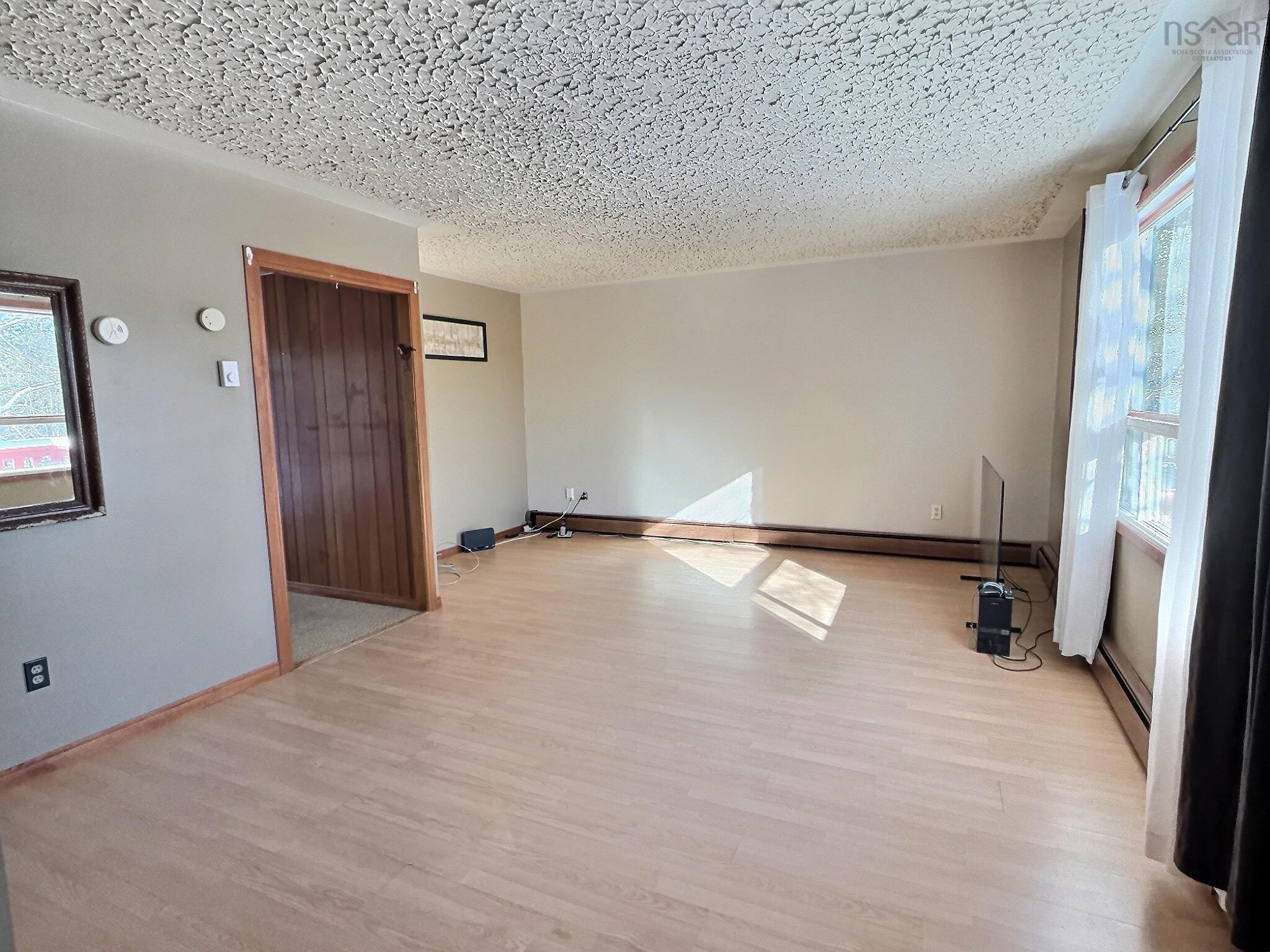 View image 8