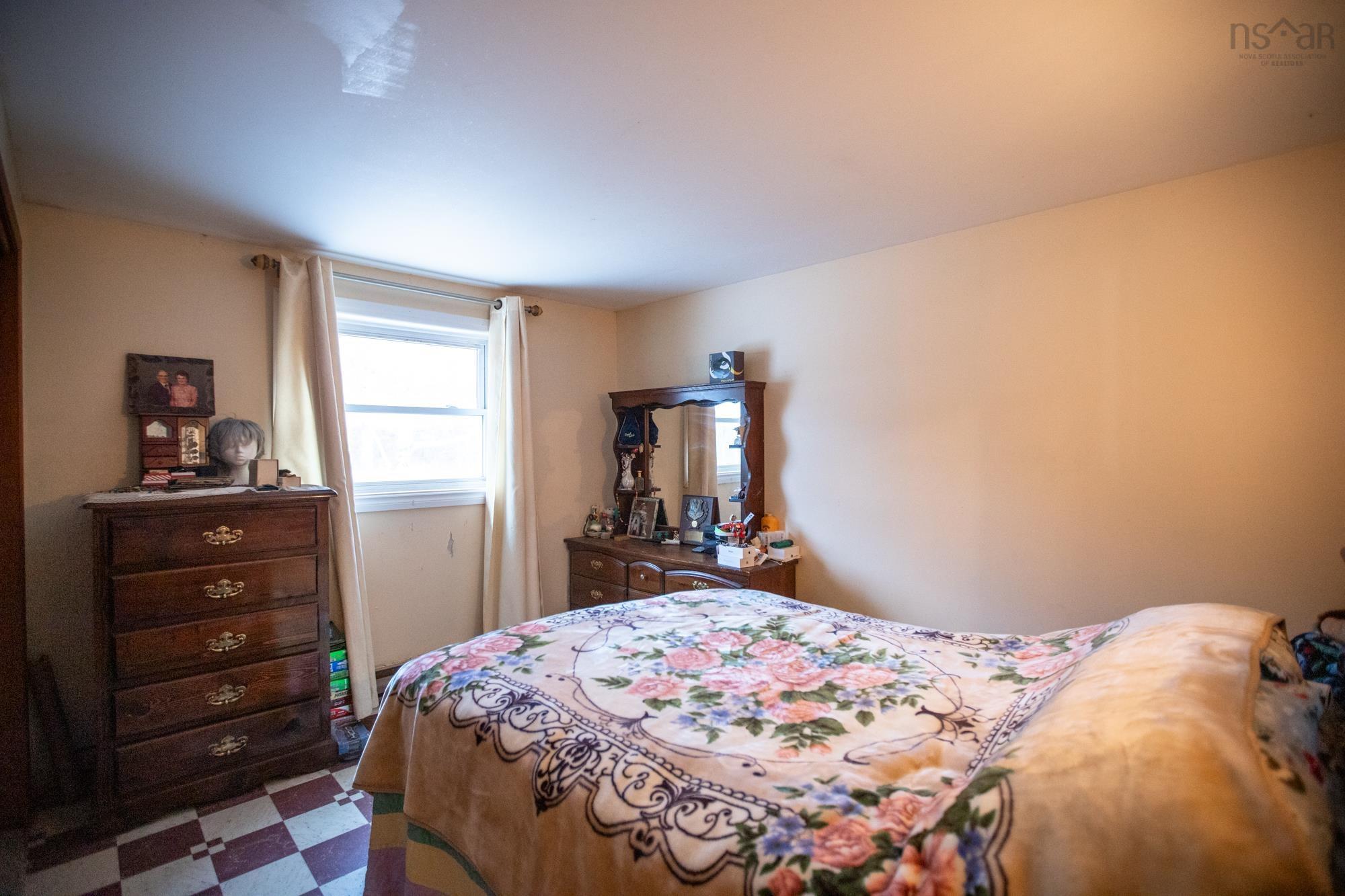 View image 9