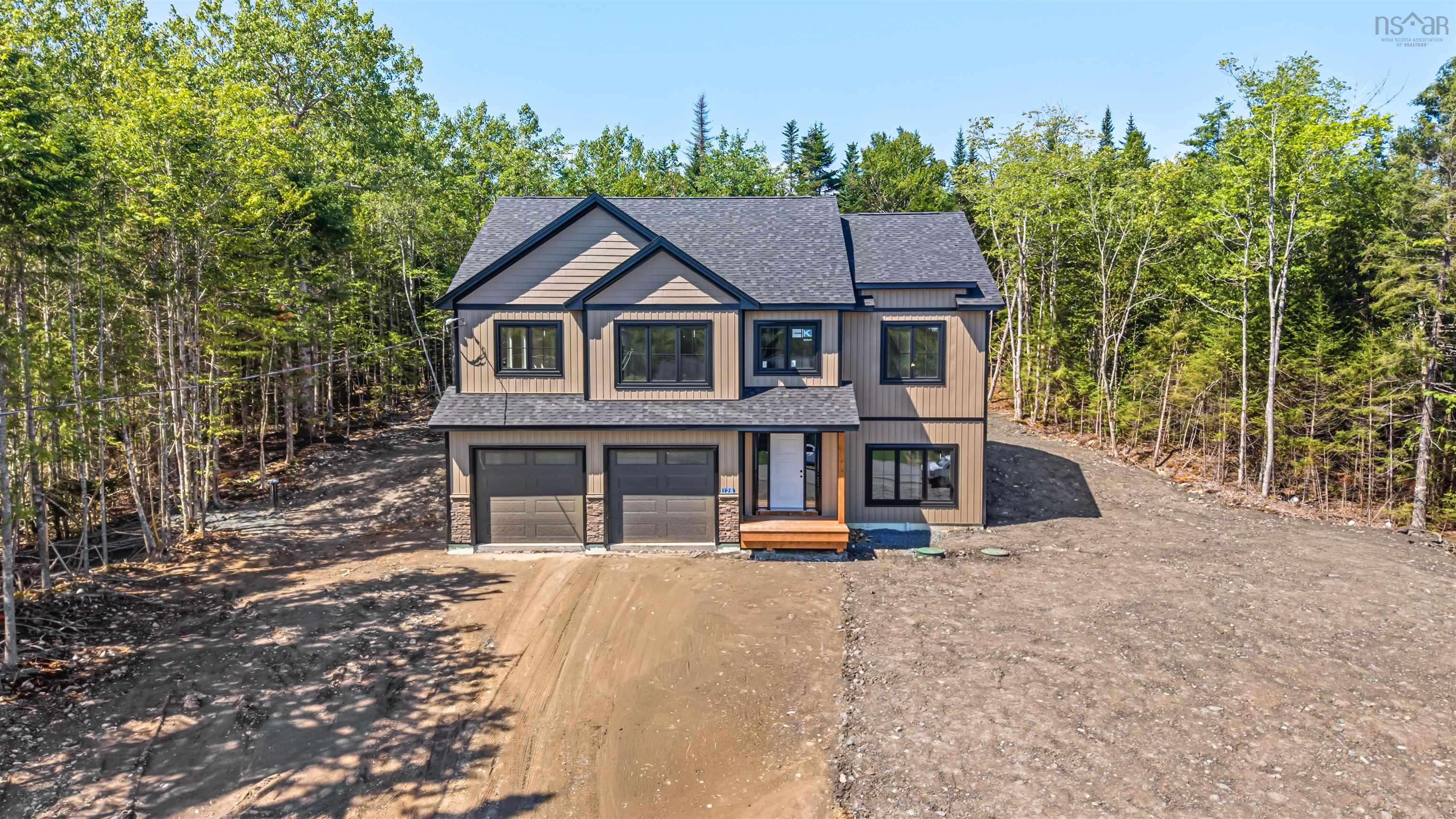 Thumbnail image for 128 Orchid Court MLS<sup>®</sup> 202603656