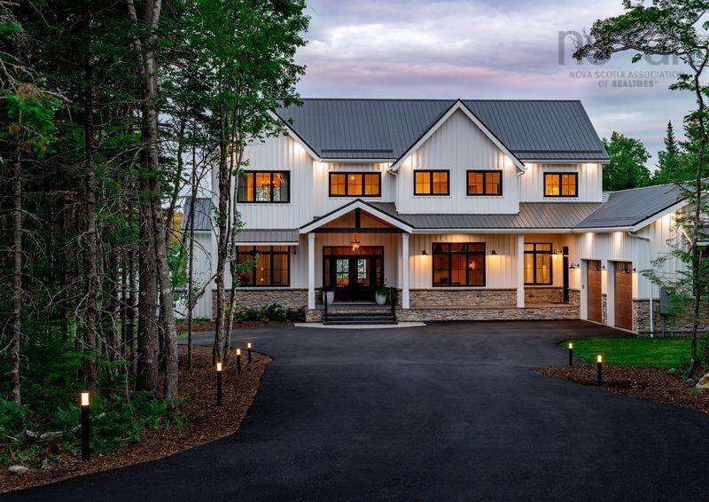 Thumbnail image for 1006 McCabe Lake Drive MLS<sup>®</sup> 202604889