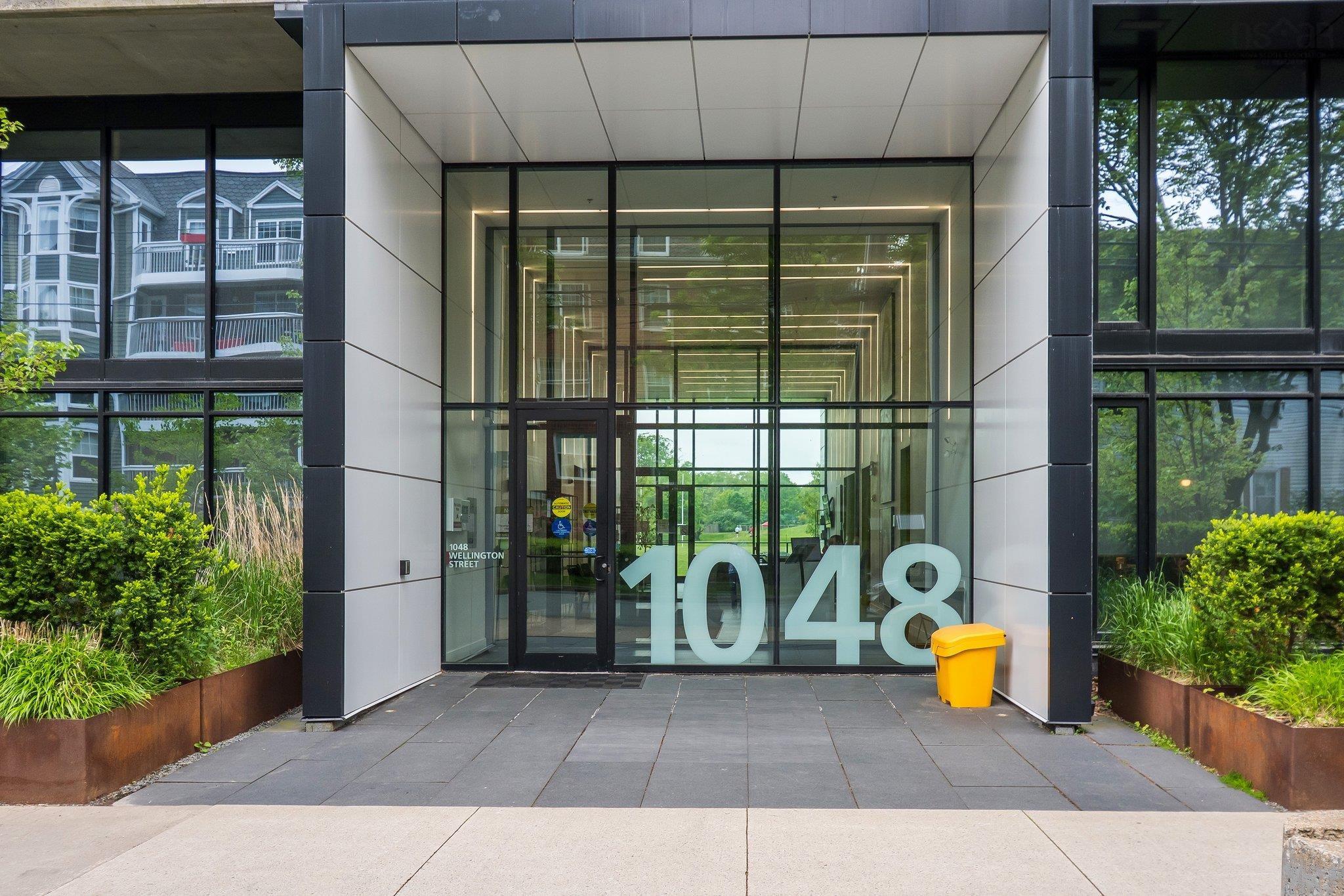 Thumbnail image for 312 1048 Wellington Street MLS<sup>®</sup> 202605653