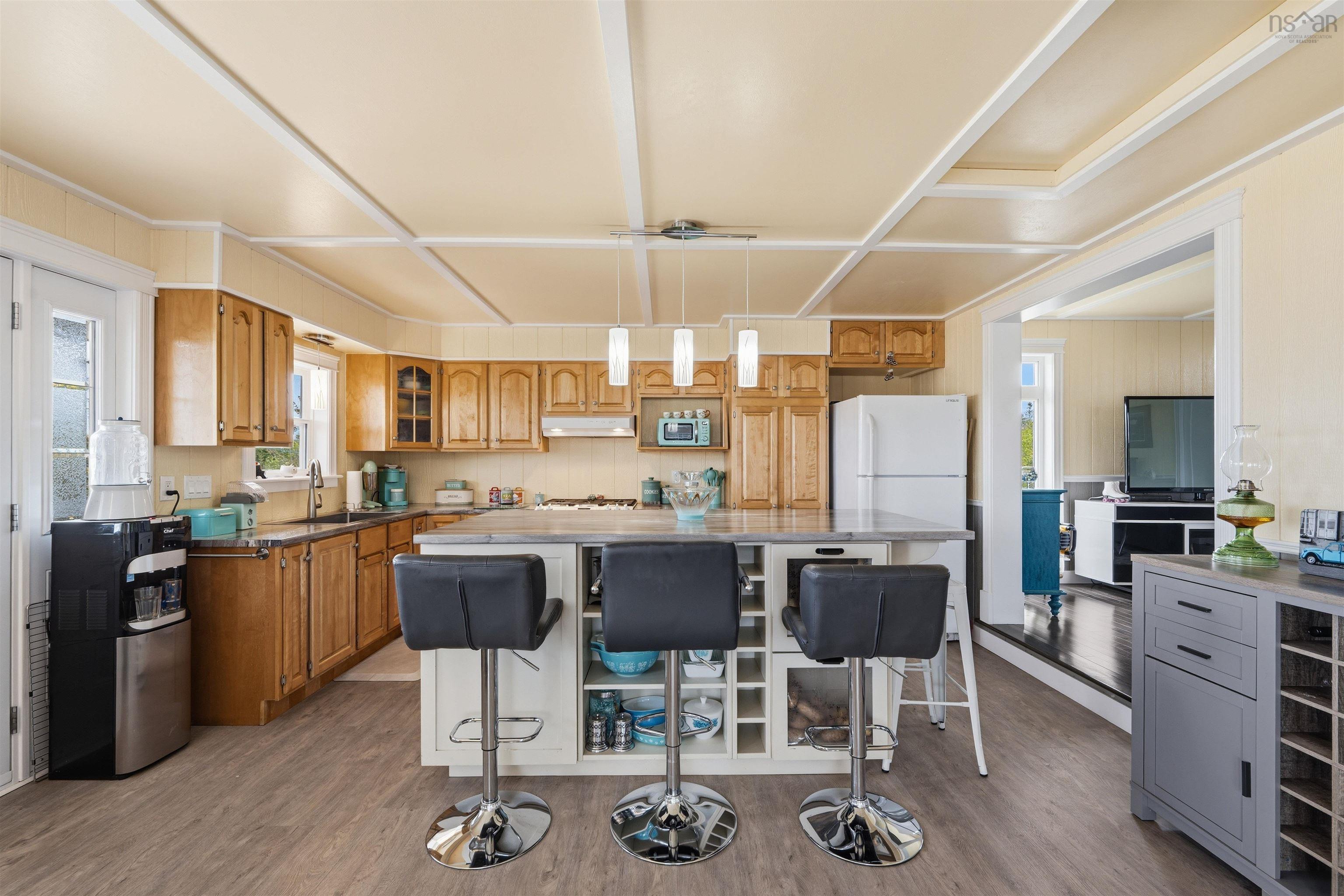 View image 12