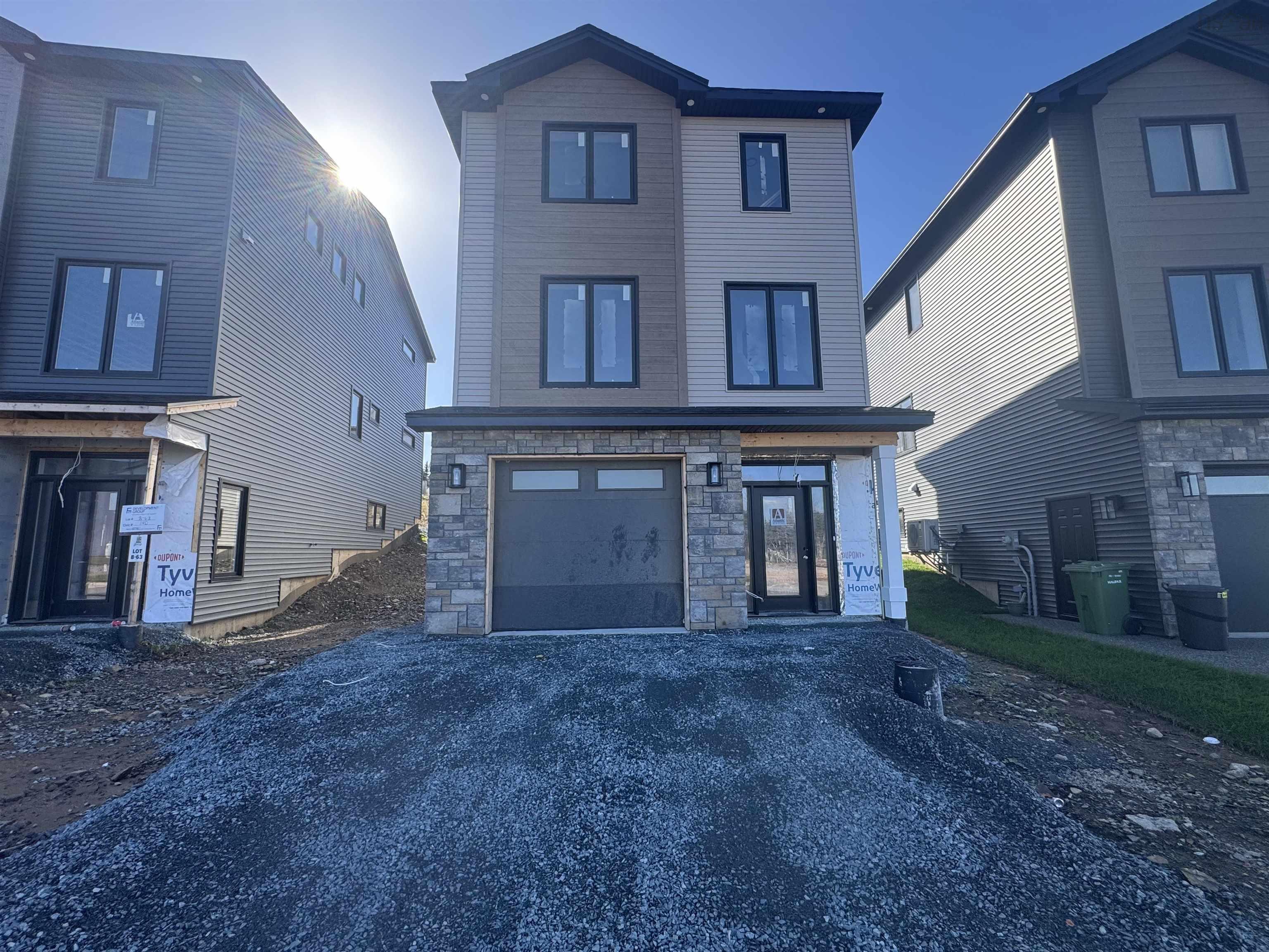 Thumbnail image for 8-64 146 Provence Way MLS<sup>®</sup> 202505216