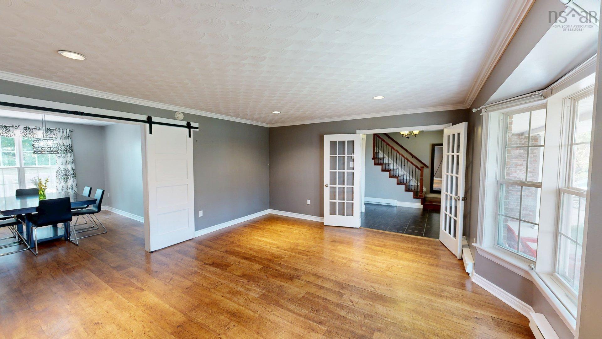 View image 11