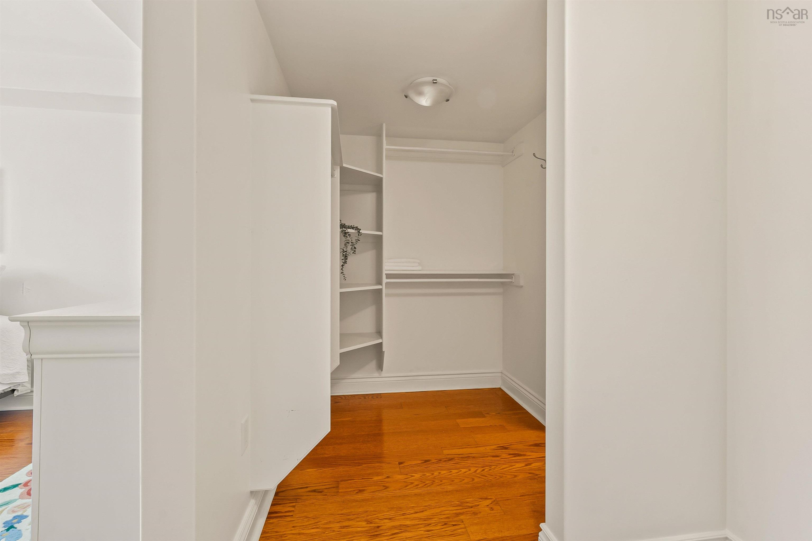 View image 18