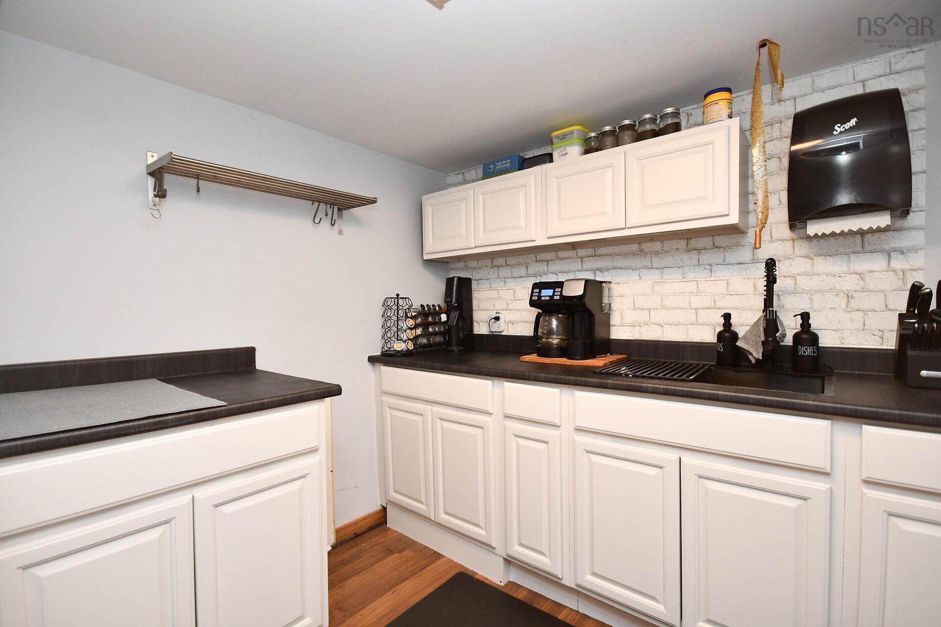 View image 19
