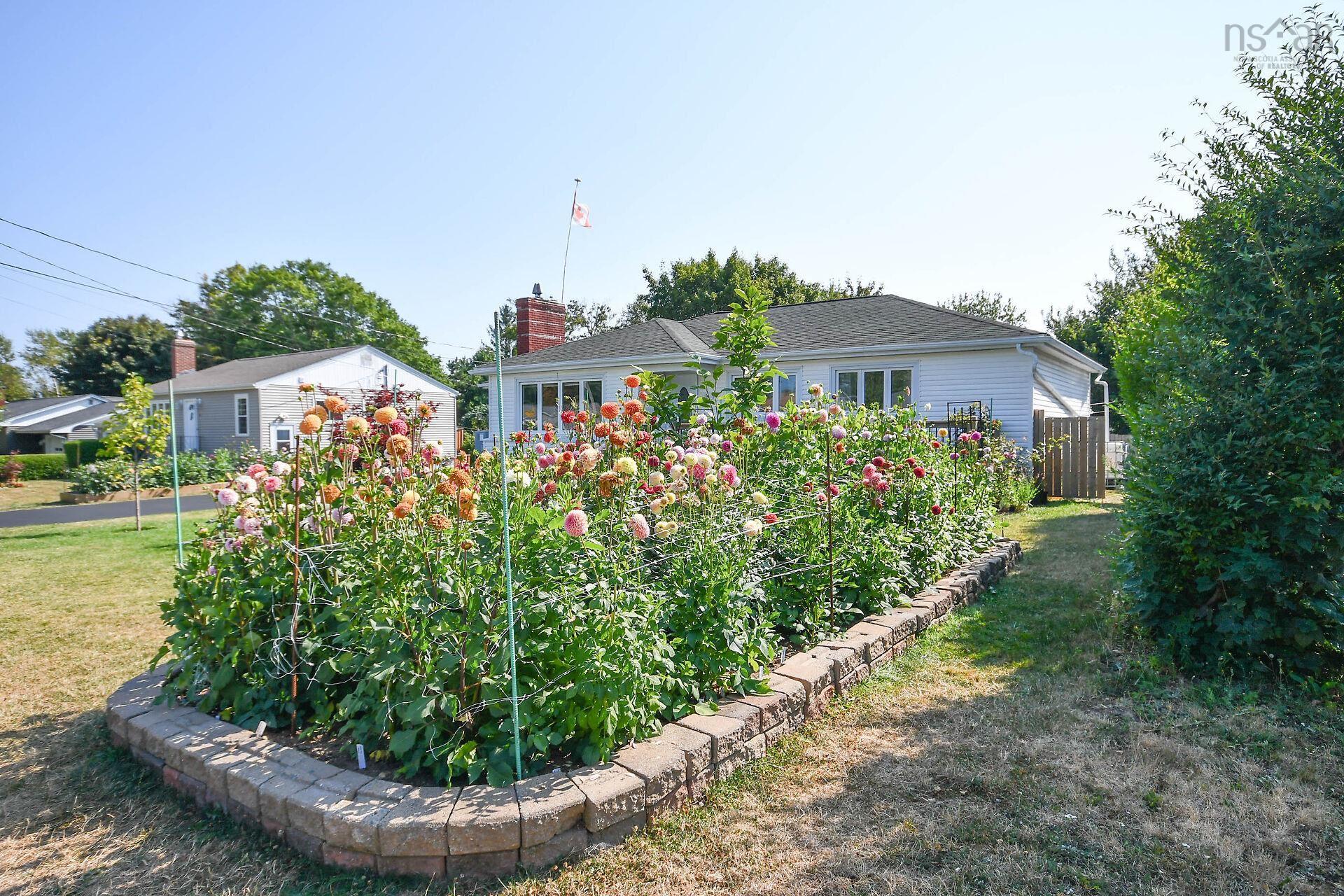 View image 32