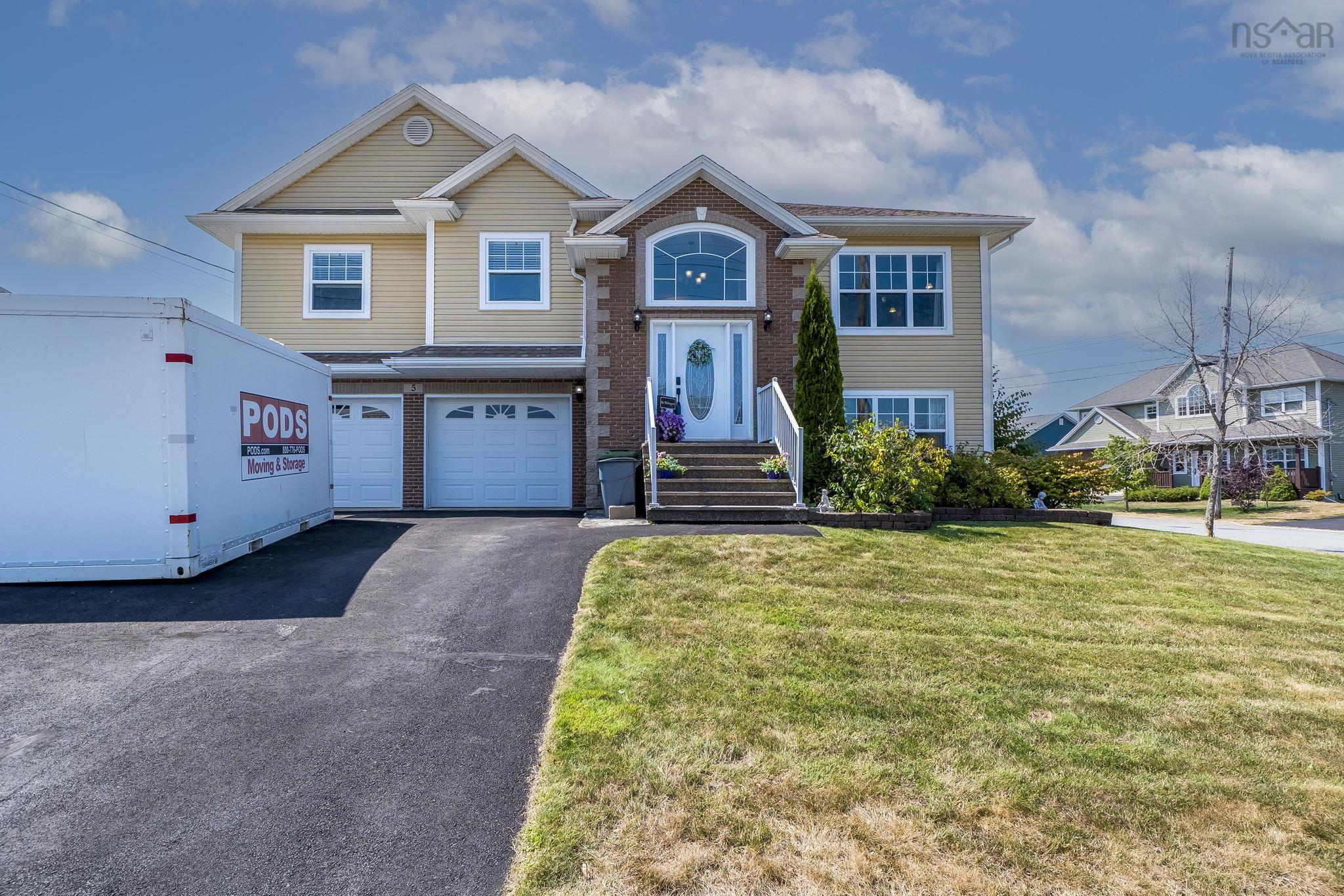 Thumbnail image for 5 Lucy Court MLS<sup>®</sup> 202520354