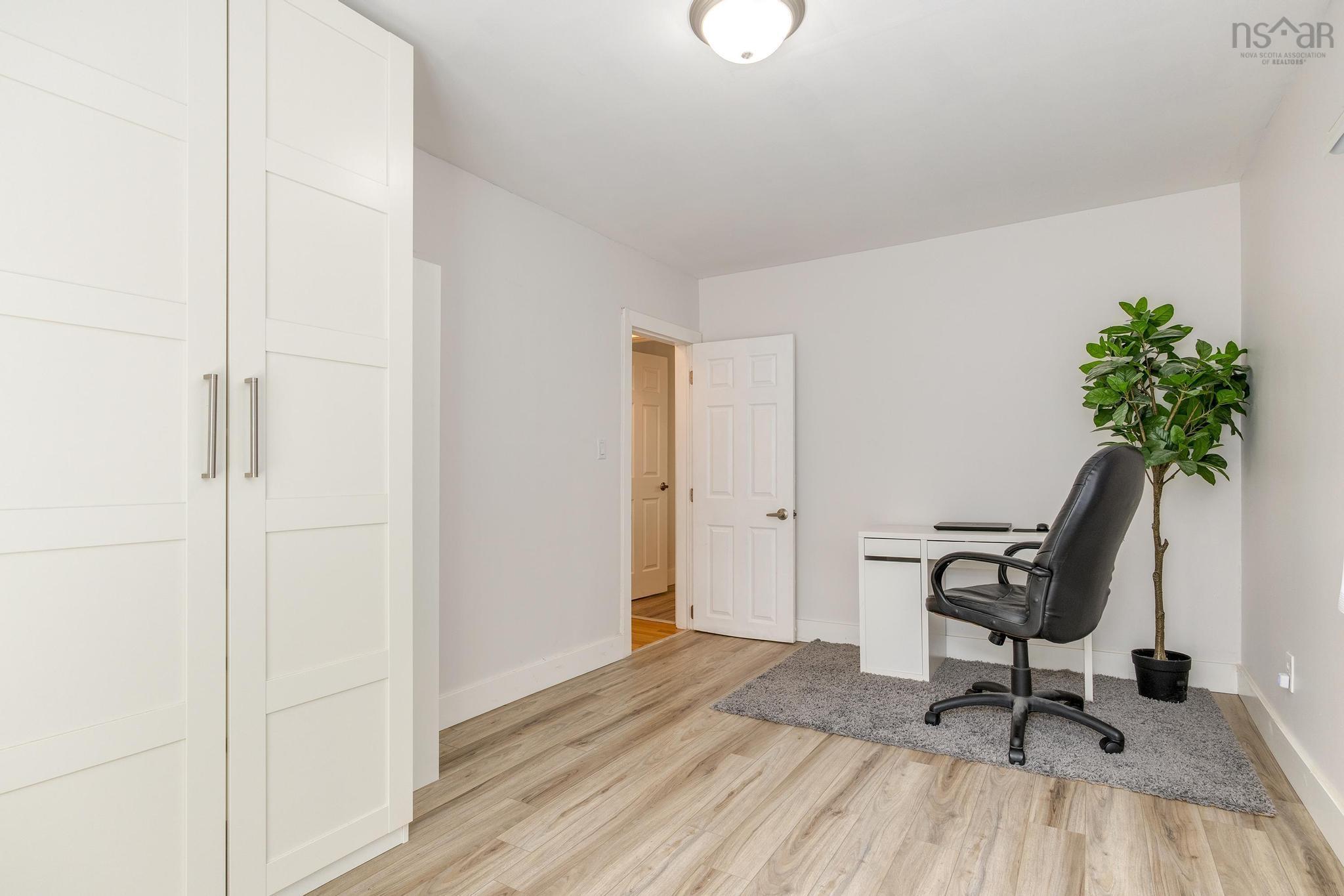 View image 18