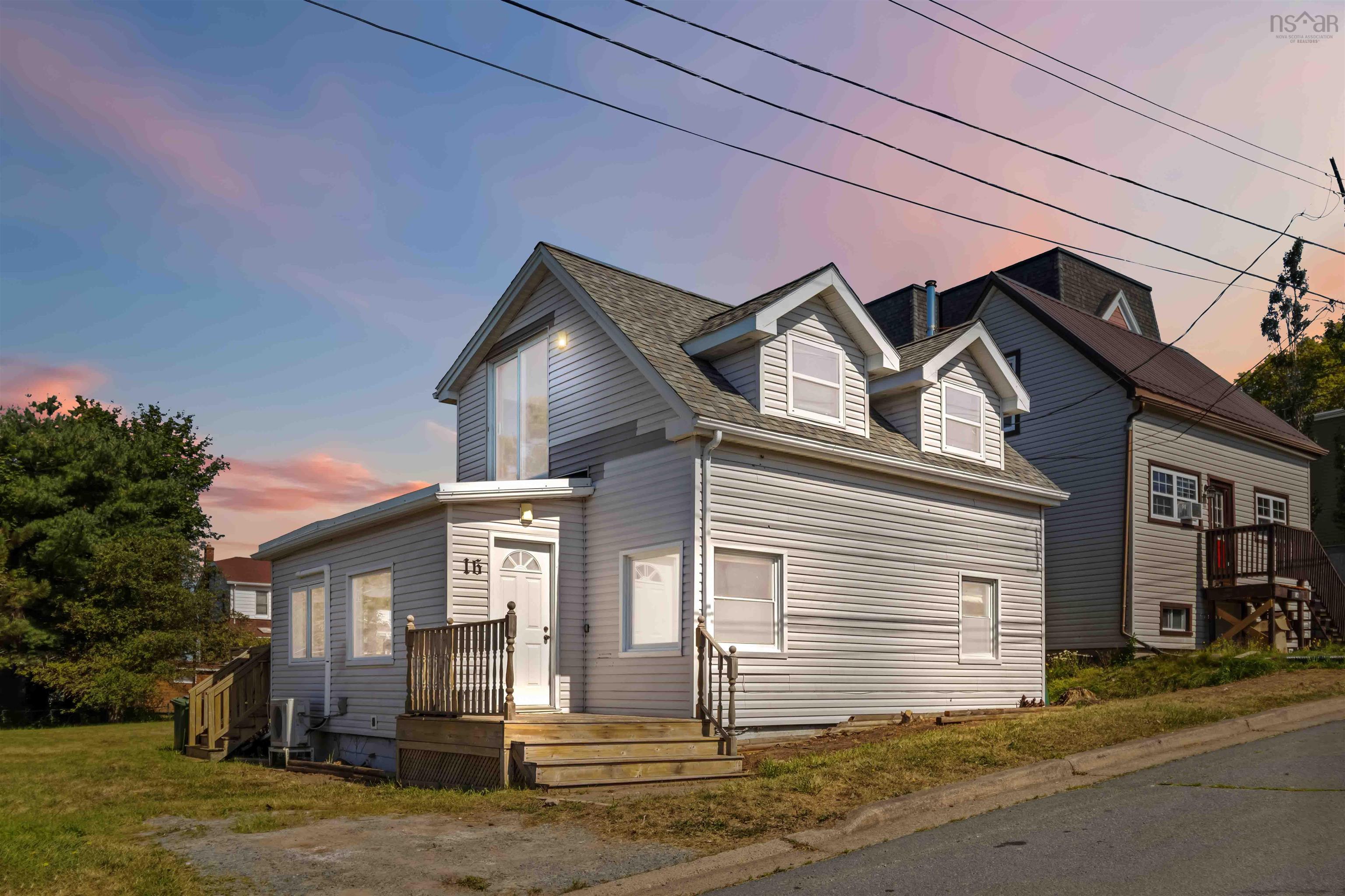 Thumbnail image for 16 Stephen St MLS<sup>®</sup> 202520395