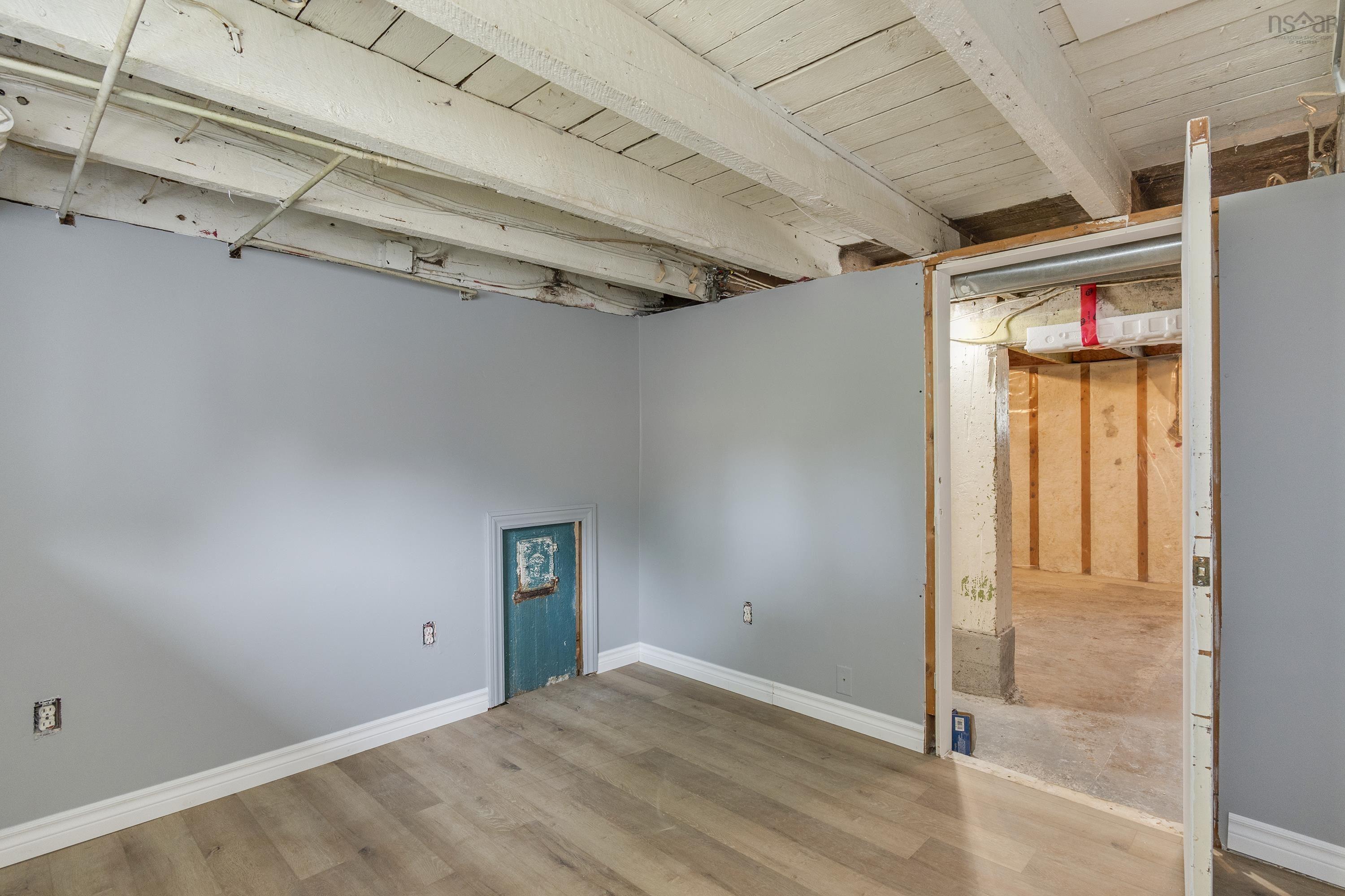 View image 10