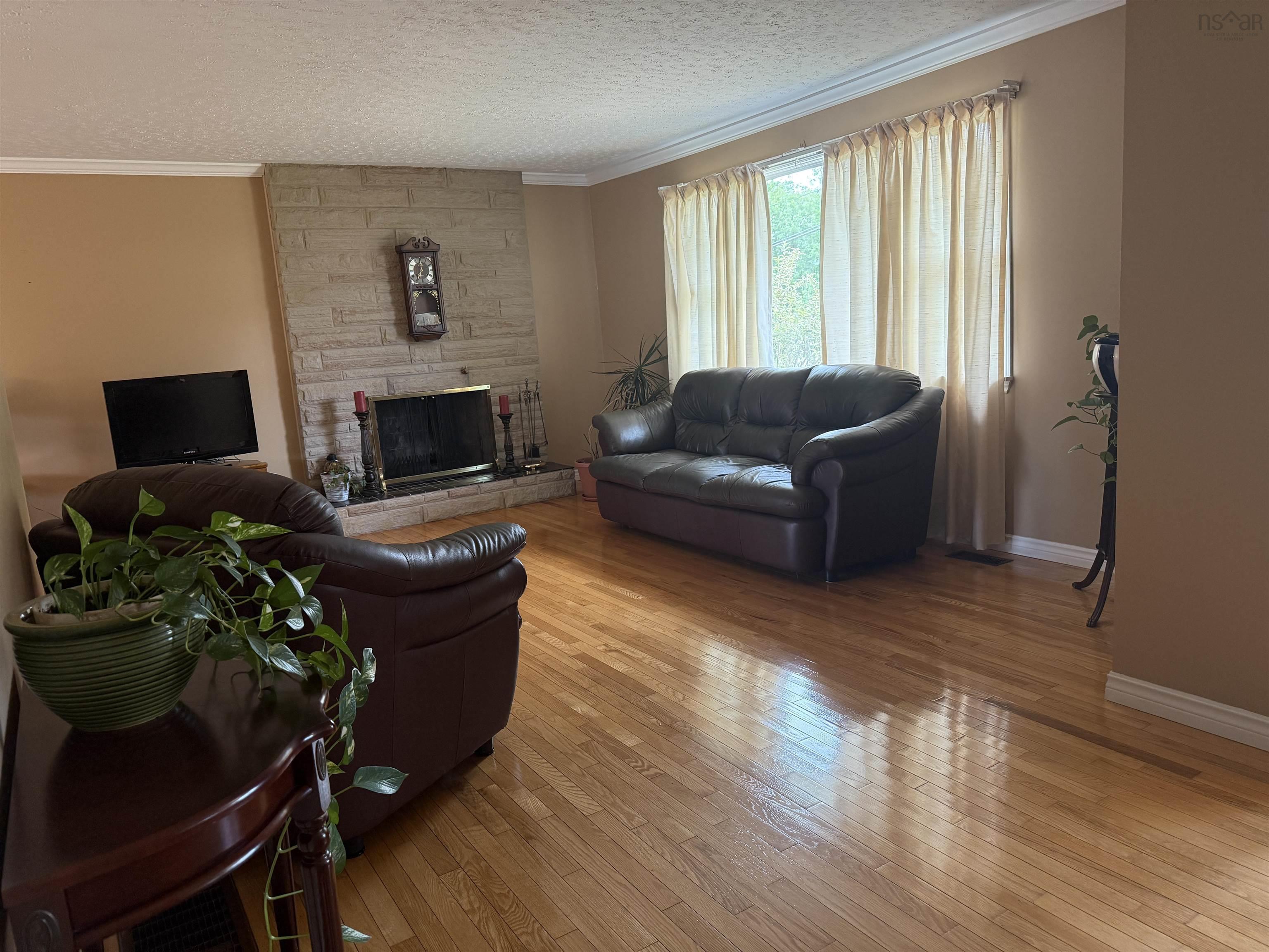 View image 15