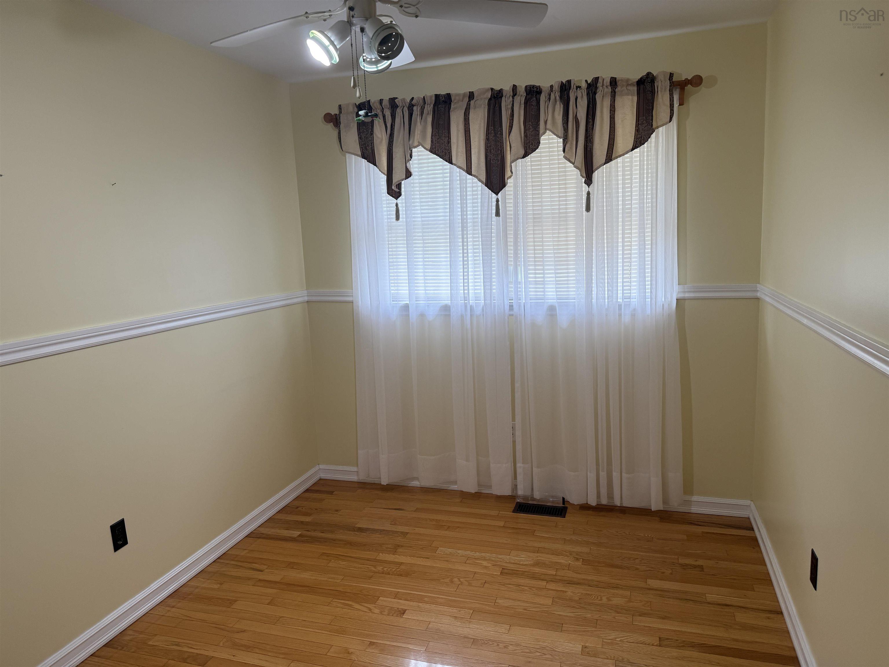 View image 17