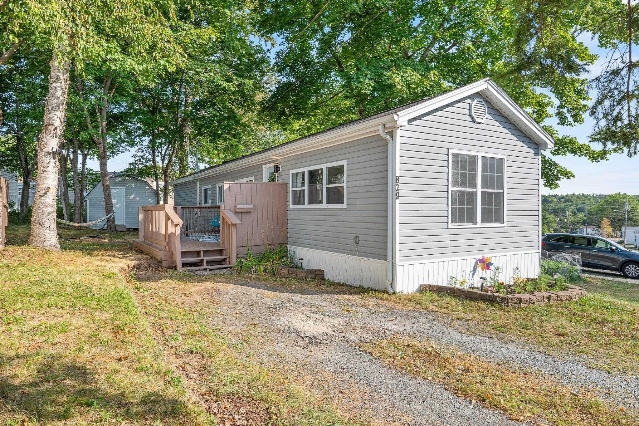 Thumbnail image for 829 Duggan Drive MLS<sup>®</sup> 202520524