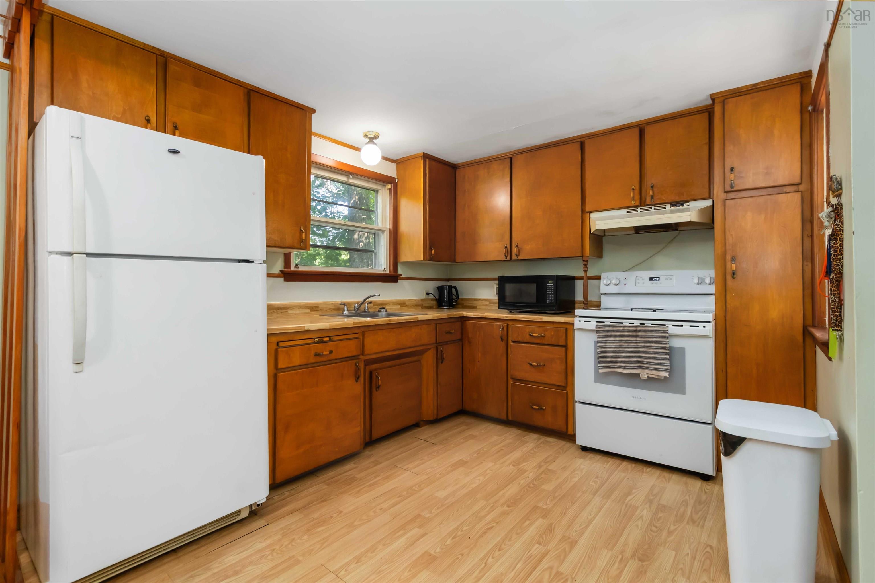 View image 9
