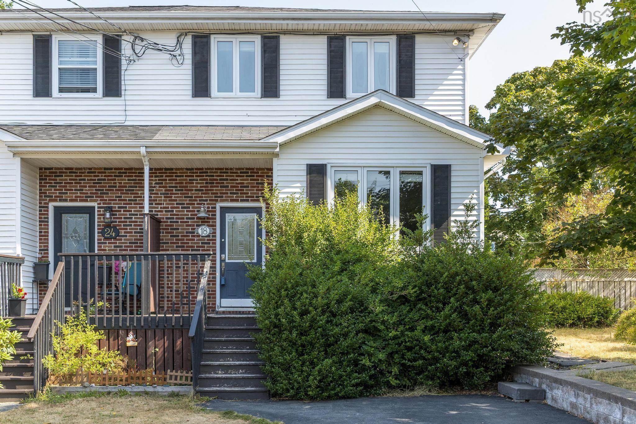 Thumbnail image for 18 Anahid Court MLS<sup>®</sup> 202520547