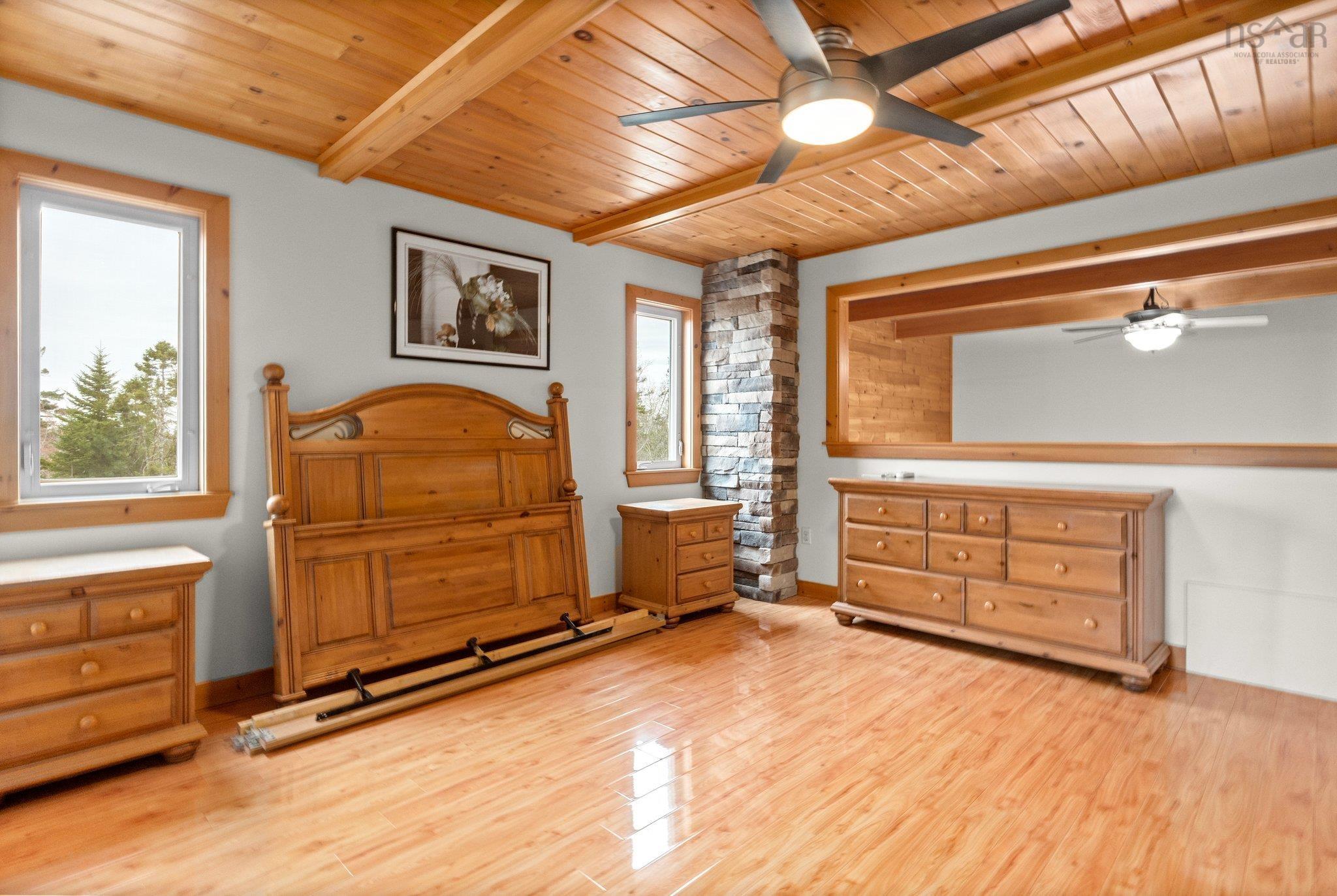 View image 19