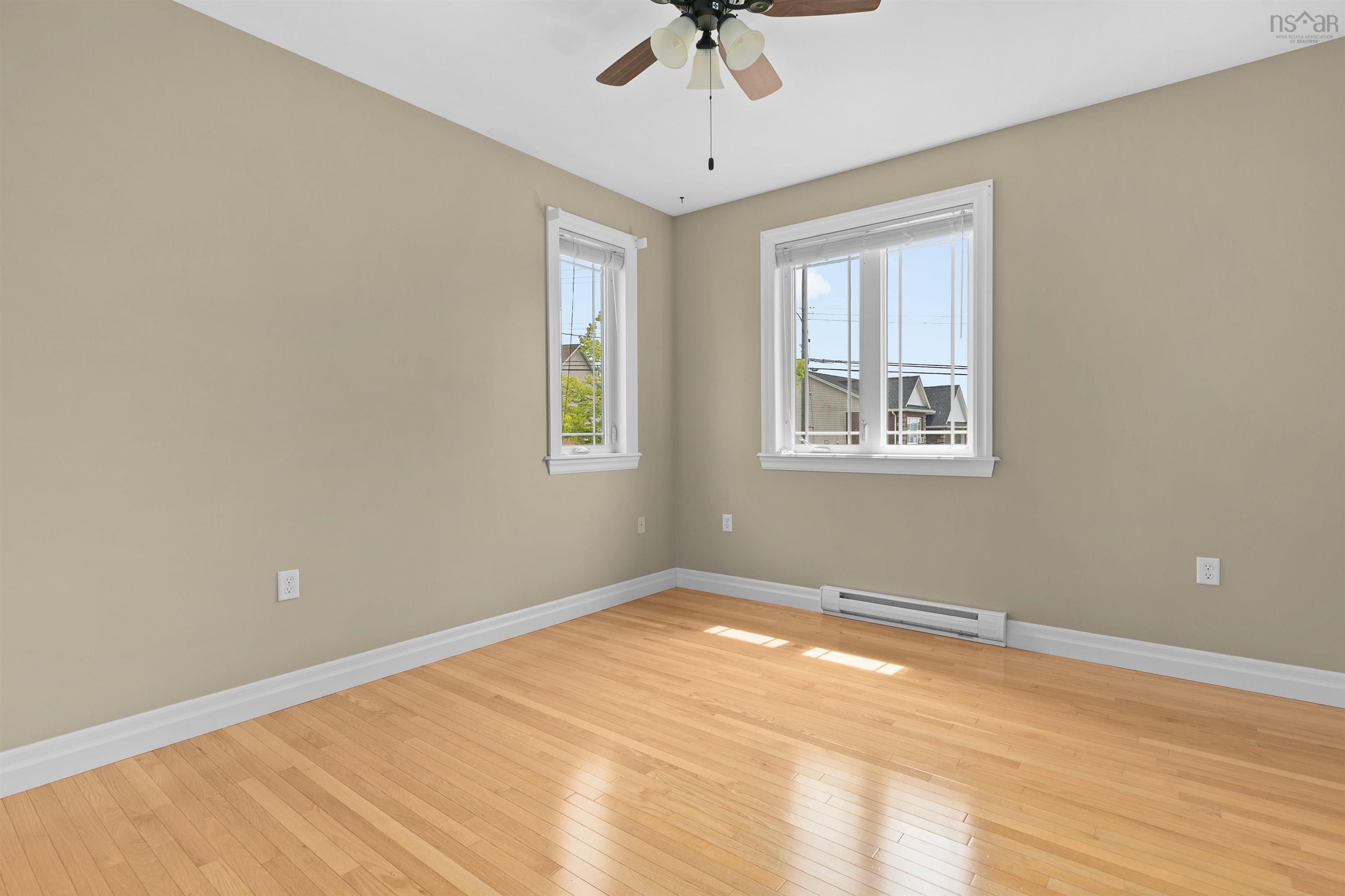 View image 18