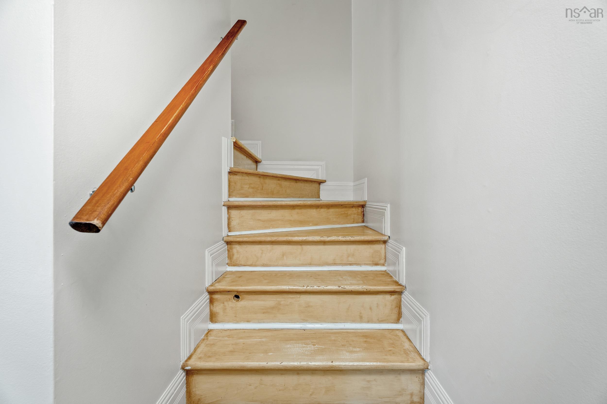 View image 9