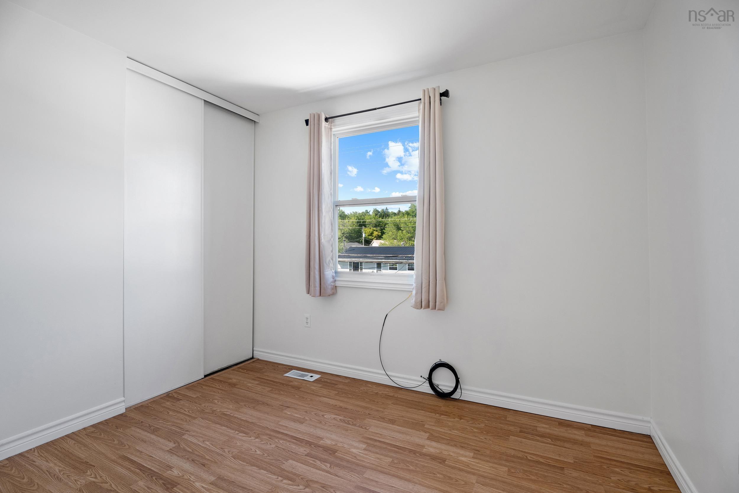 View image 11