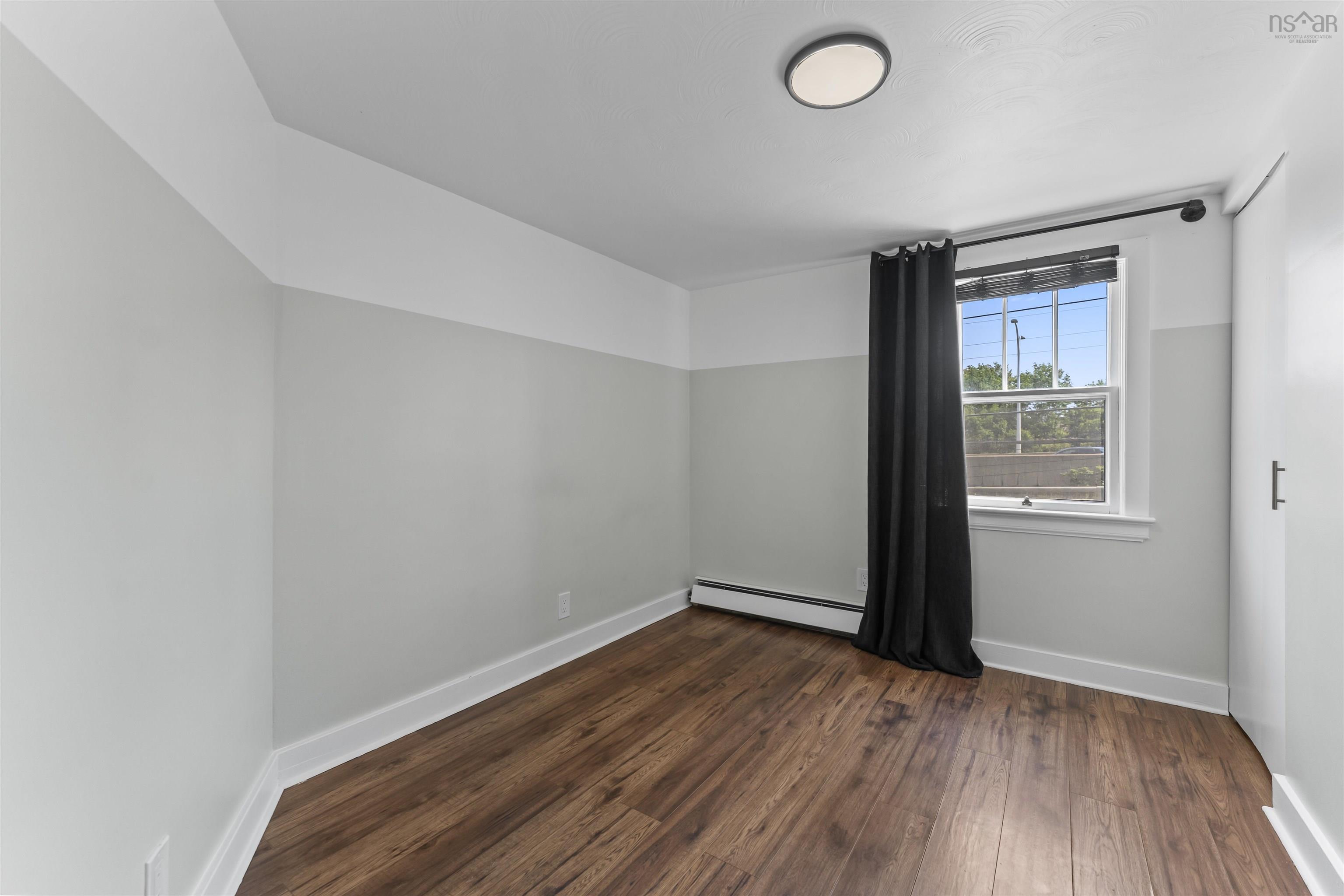 View image 18