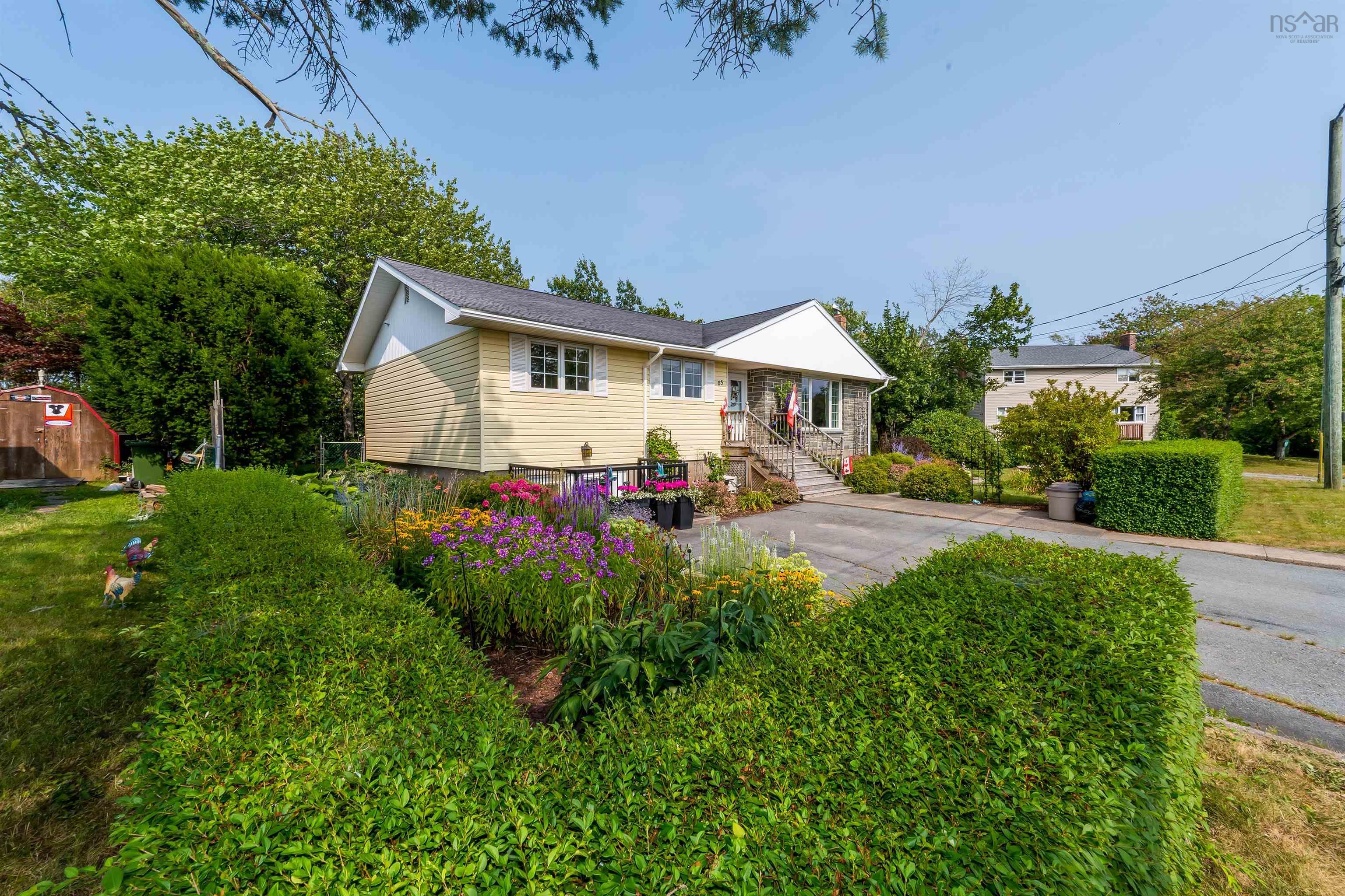 Thumbnail image for 65 Penhorn Drive MLS<sup>®</sup> 202520662