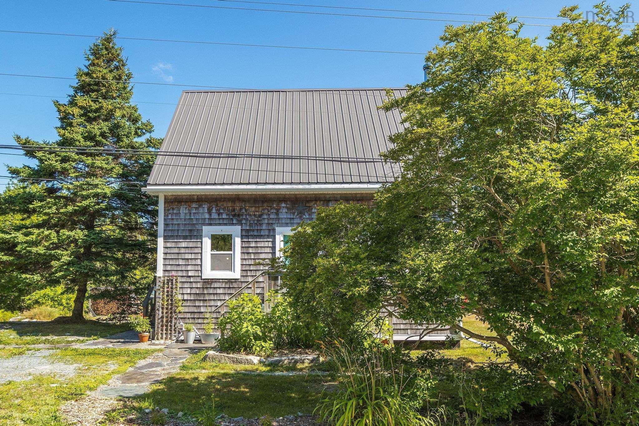 View image 12