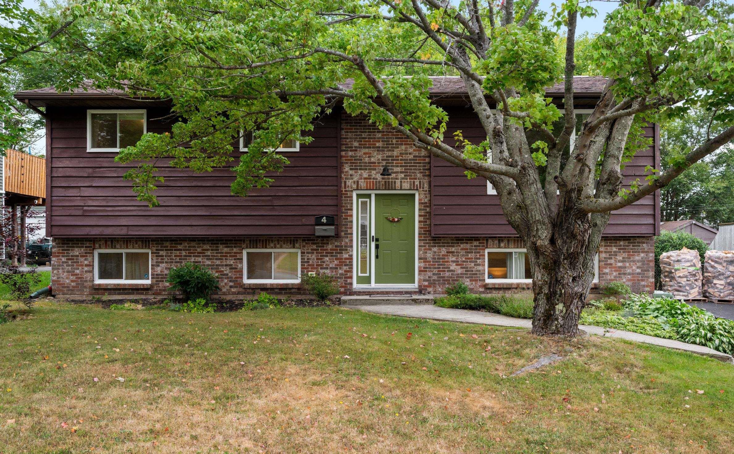 Thumbnail image for 4 Orquel Court MLS<sup>®</sup> 202520695