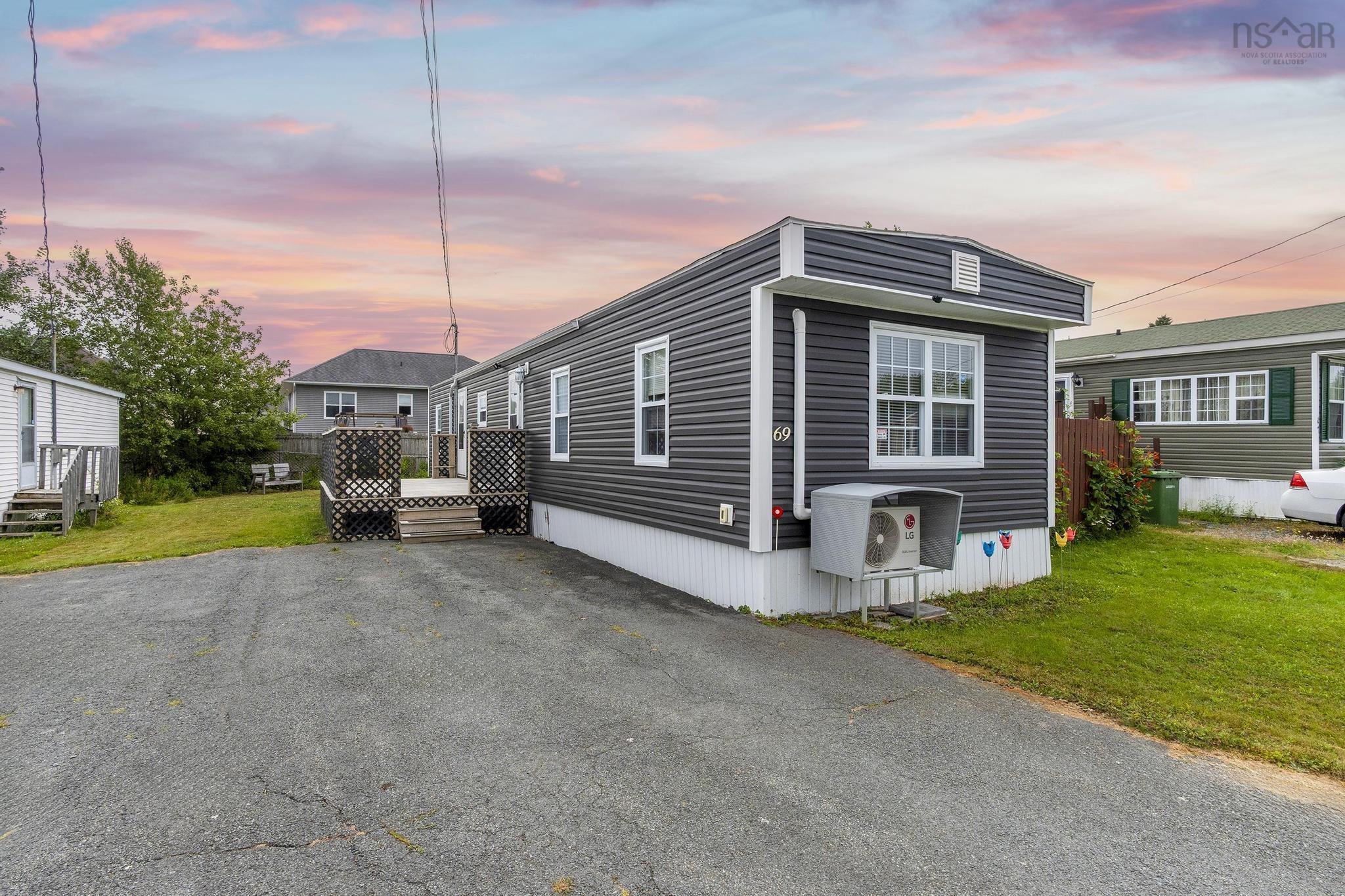 Thumbnail image for 69 Birchill Drive MLS<sup>®</sup> 202520698