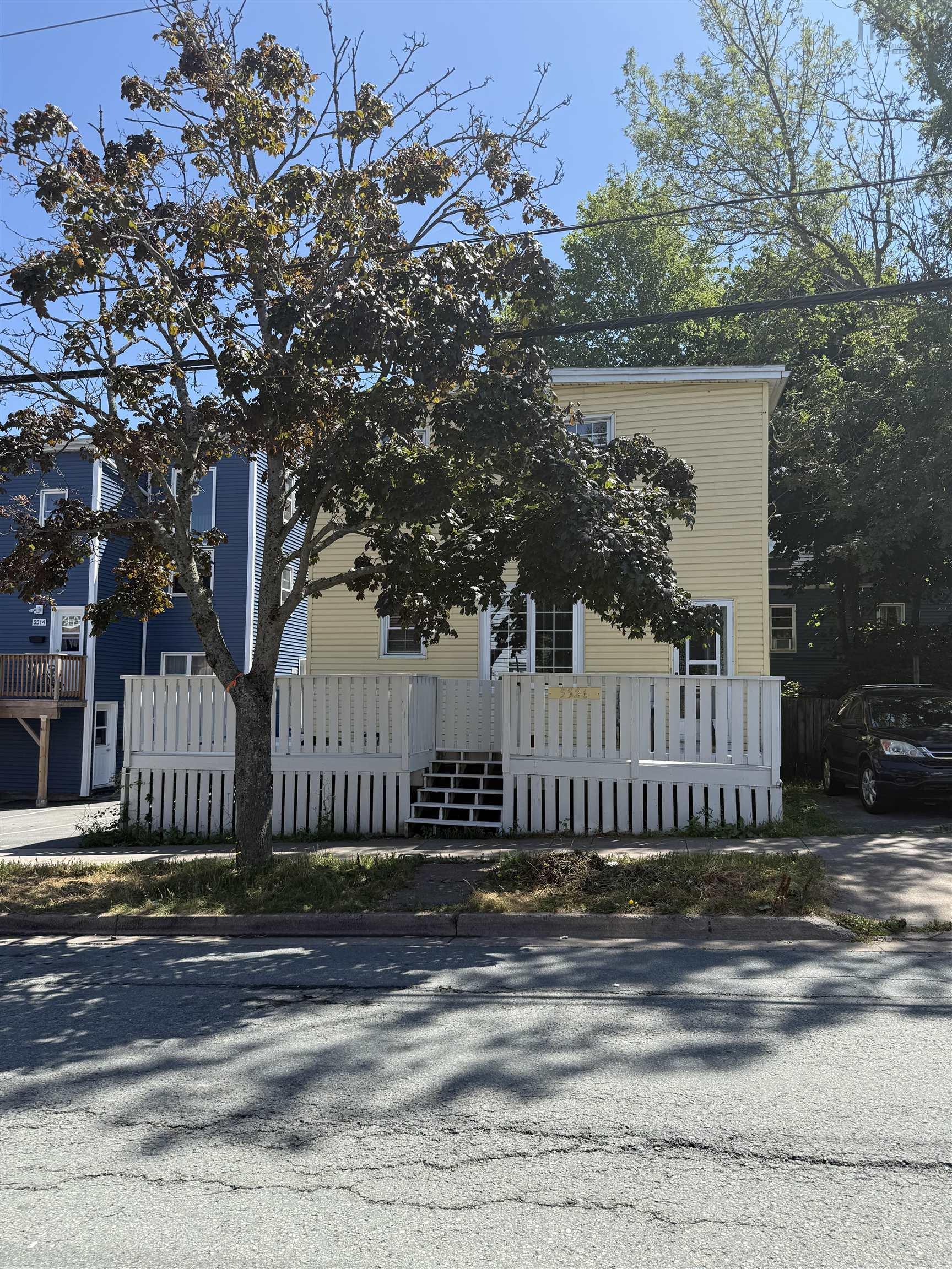 Thumbnail image for 5526 Charles Street MLS<sup>®</sup> 202520713