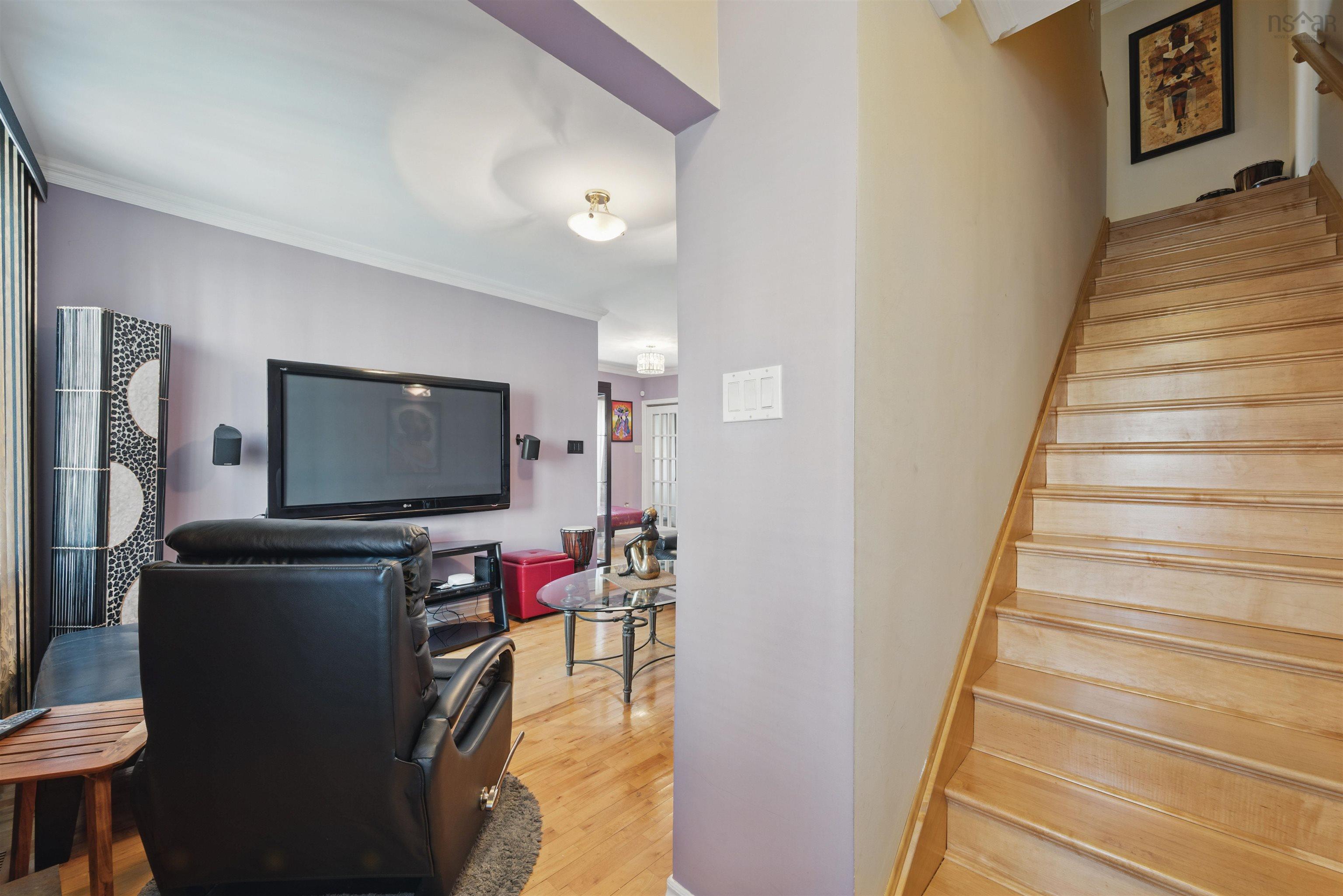 View image 12