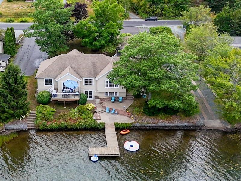 Thumbnail image for 385 Lakeview Avenue MLS<sup>®</sup> 202520715