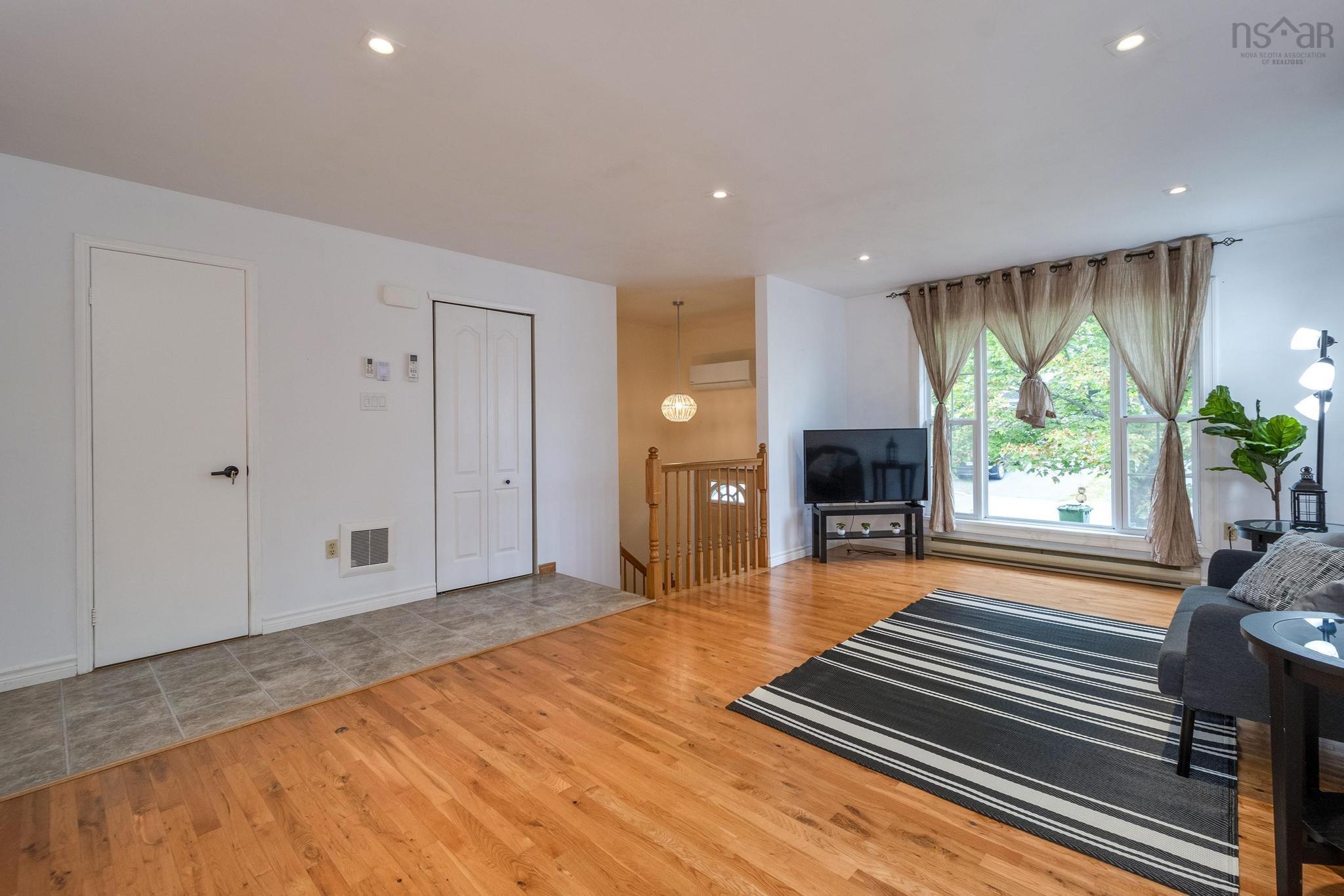View image 19