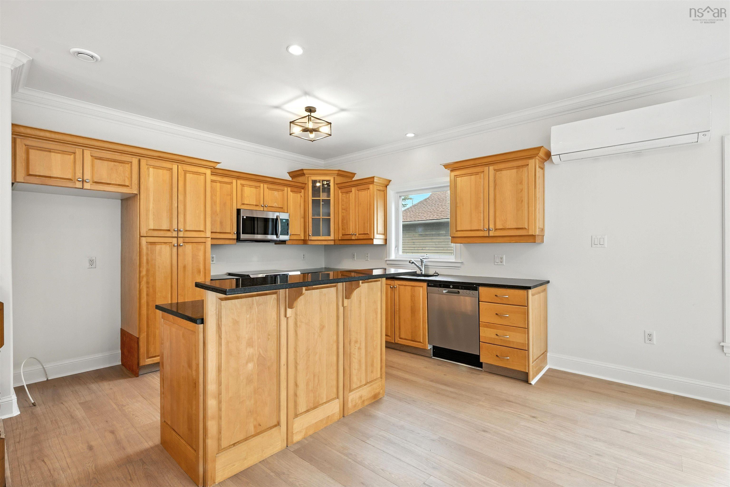 View image 8