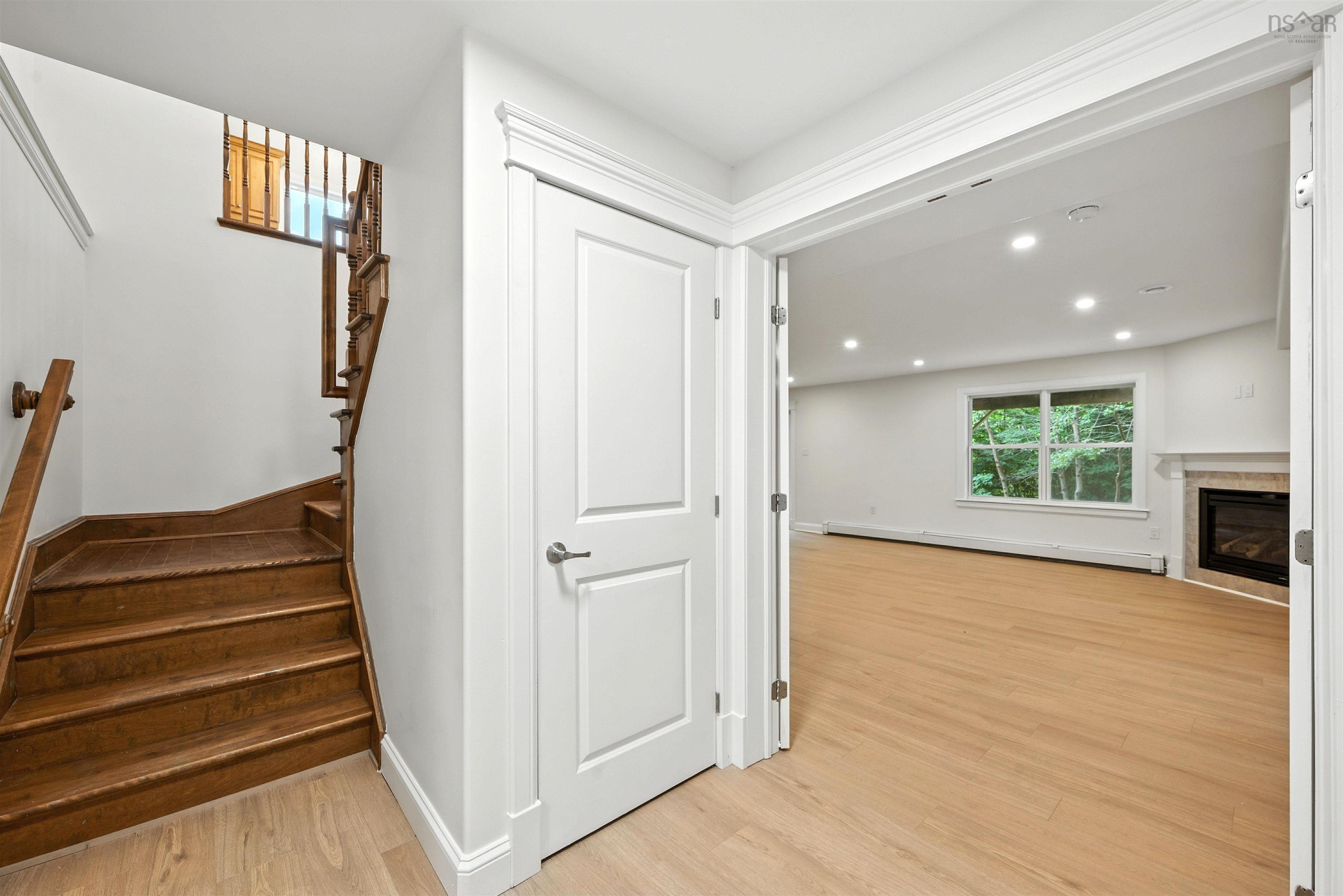 View image 18