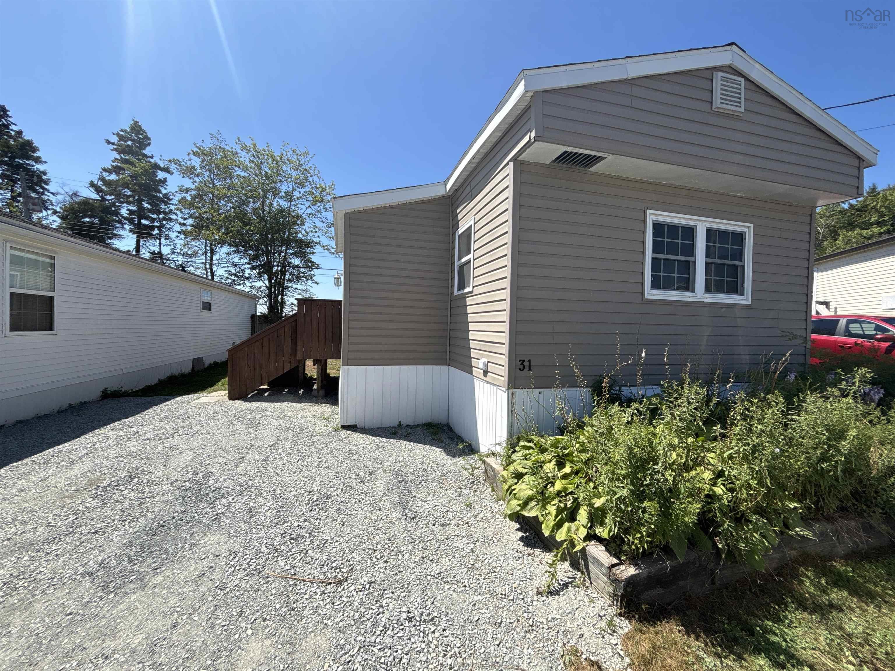 Thumbnail image for 31 Earleton Avenue MLS<sup>®</sup> 202520796