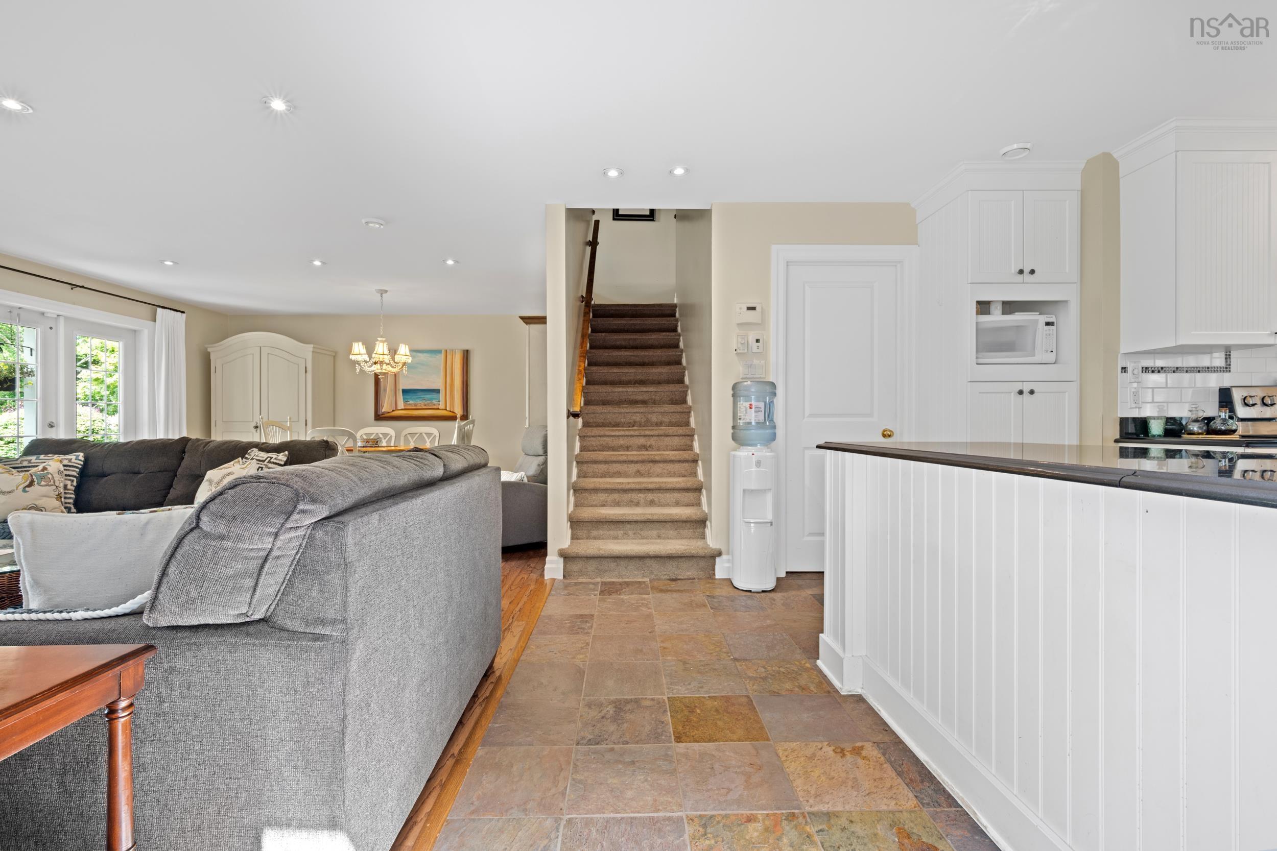 View image 11