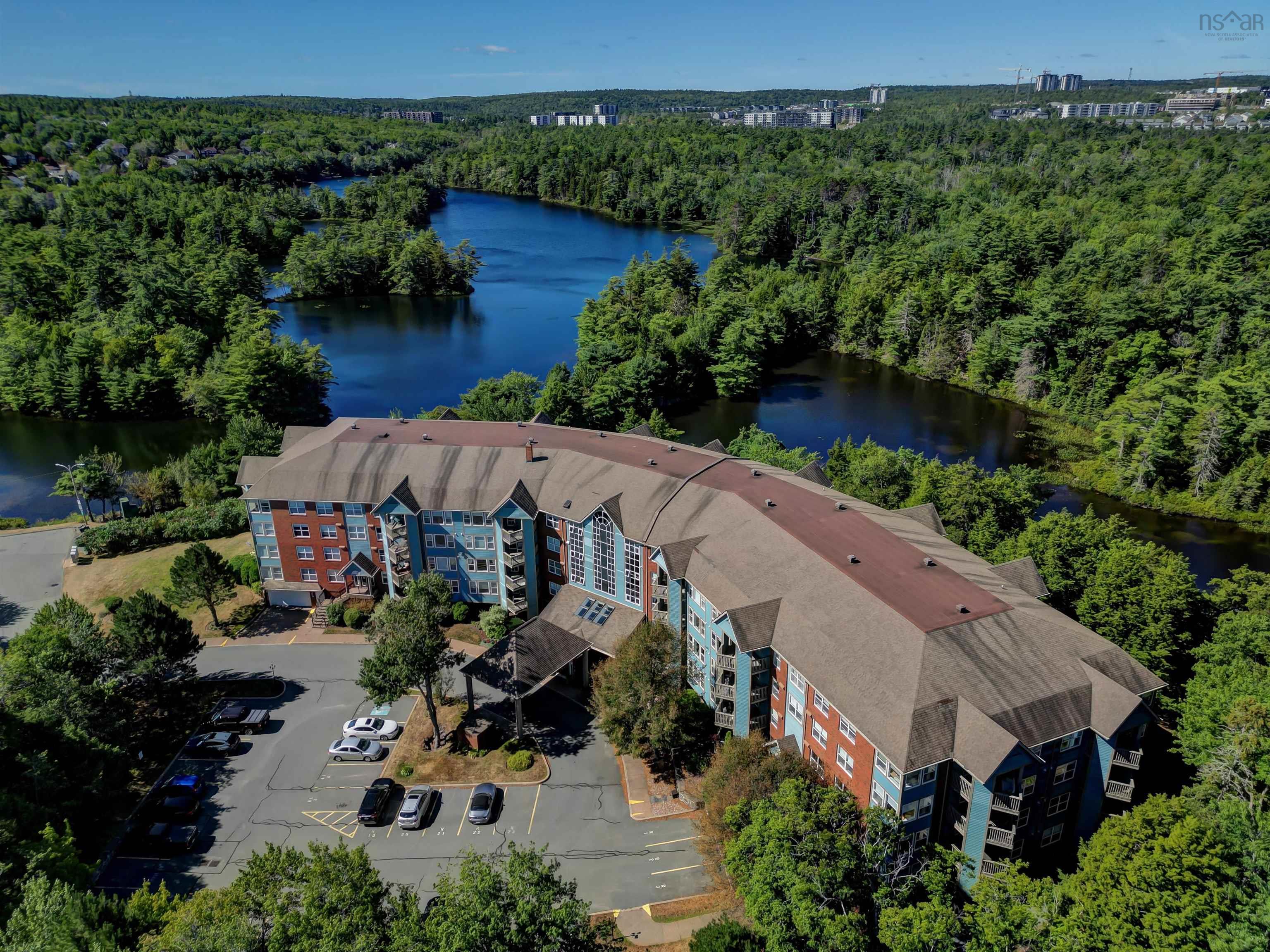 Thumbnail image for 312 2 Lake Drive MLS<sup>®</sup> 202521300