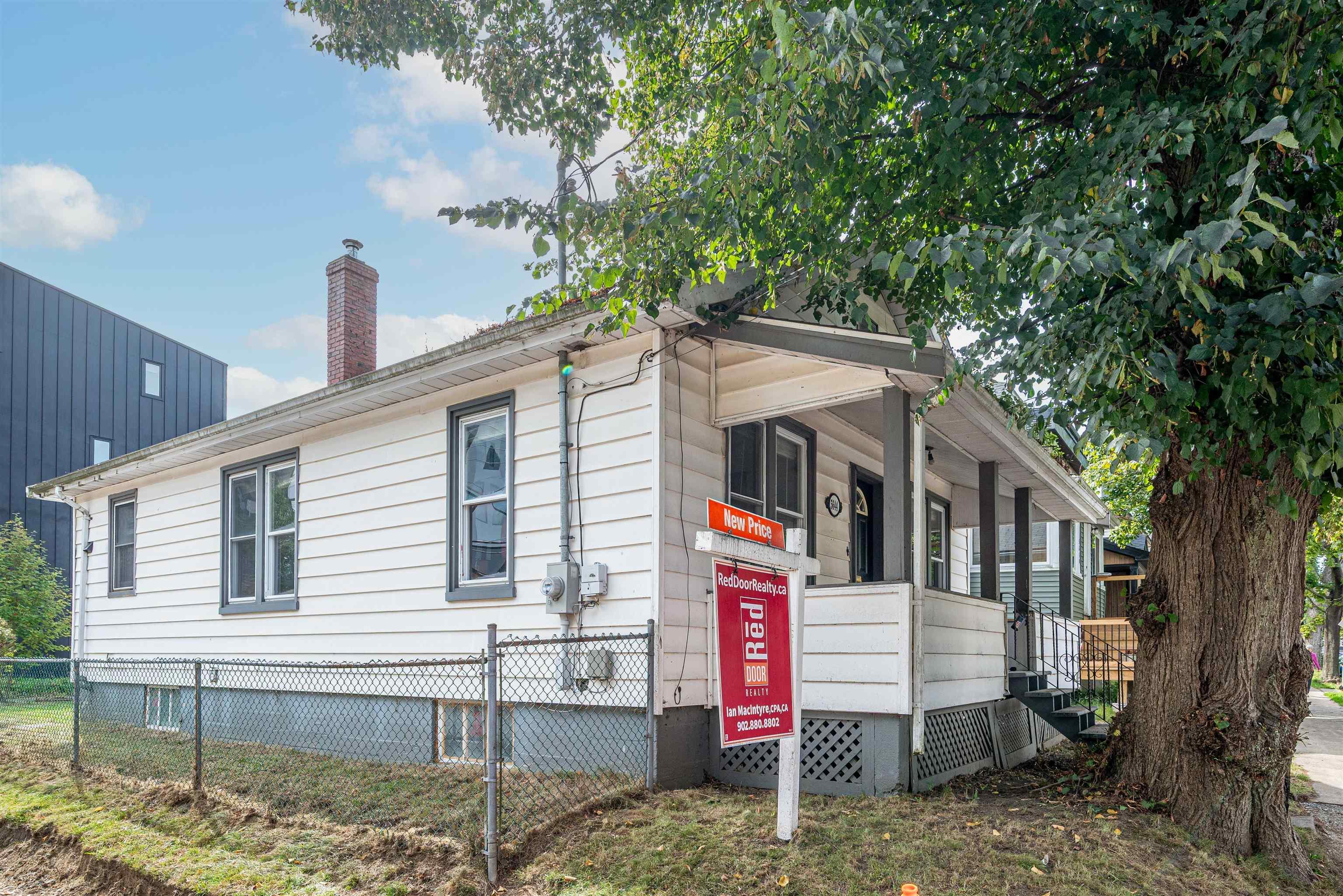 Thumbnail image for 5644 Macara Street MLS<sup>®</sup> 202522866