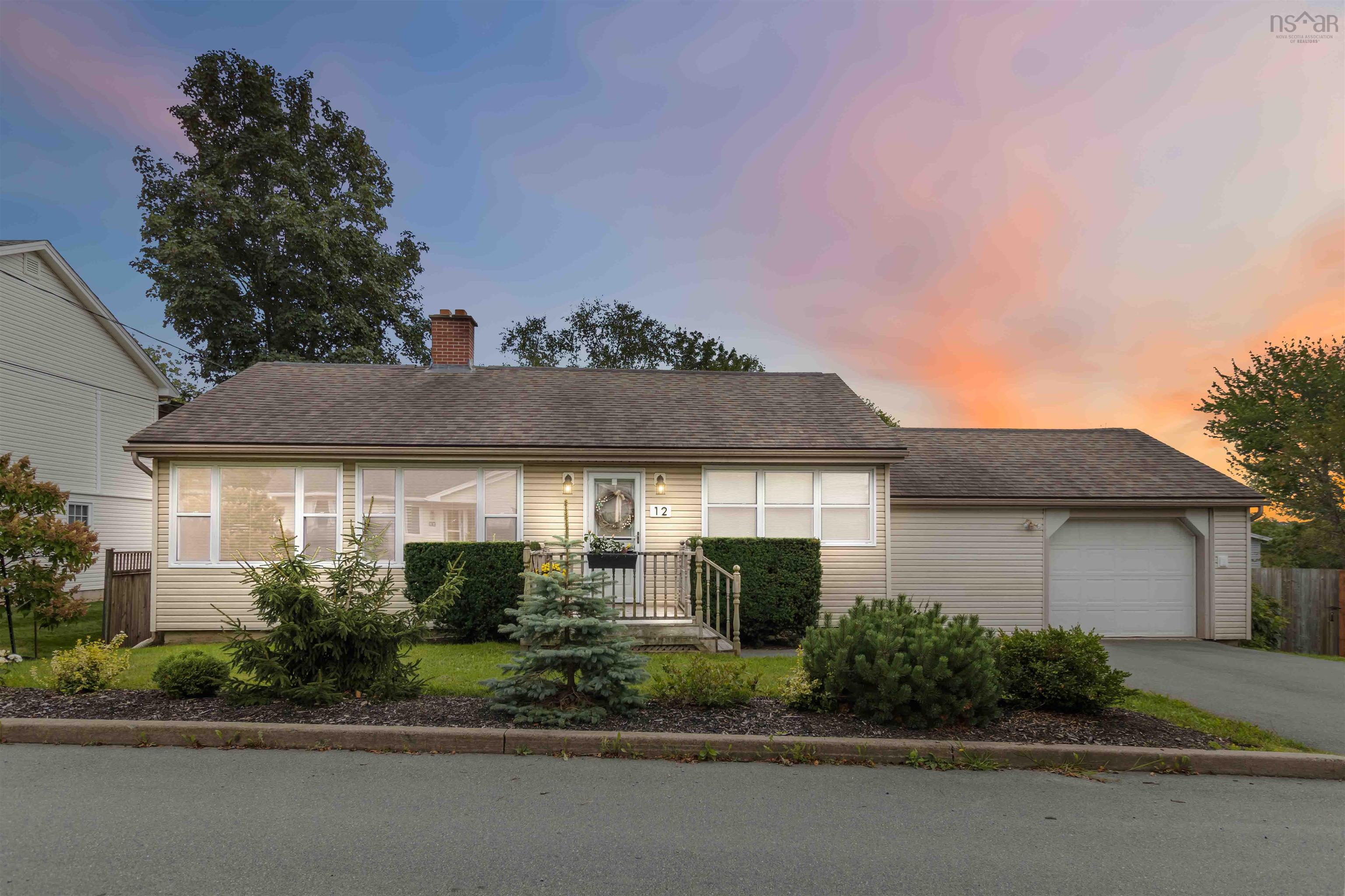 Thumbnail image for 12 Rosehedge Lane MLS<sup>®</sup> 202523378