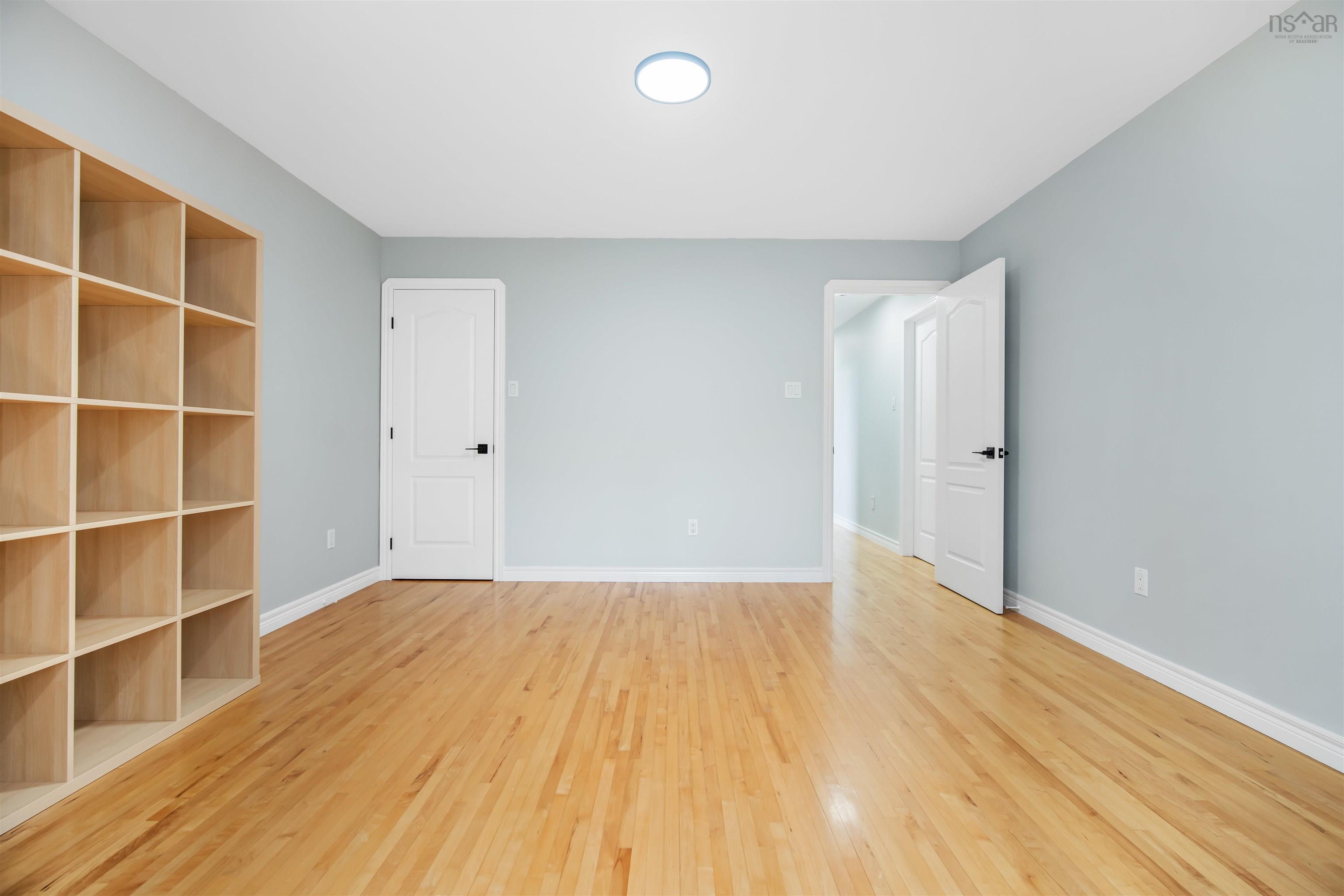 View image 18