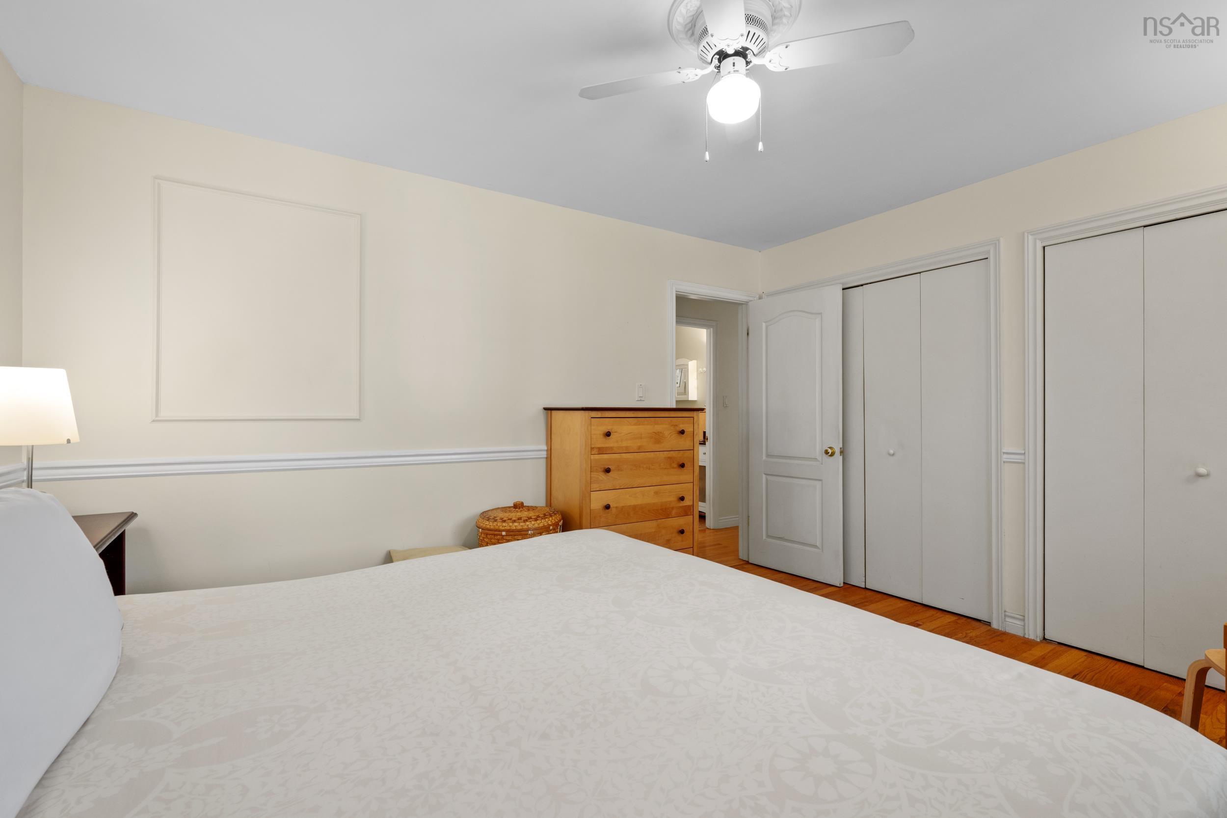 View image 16